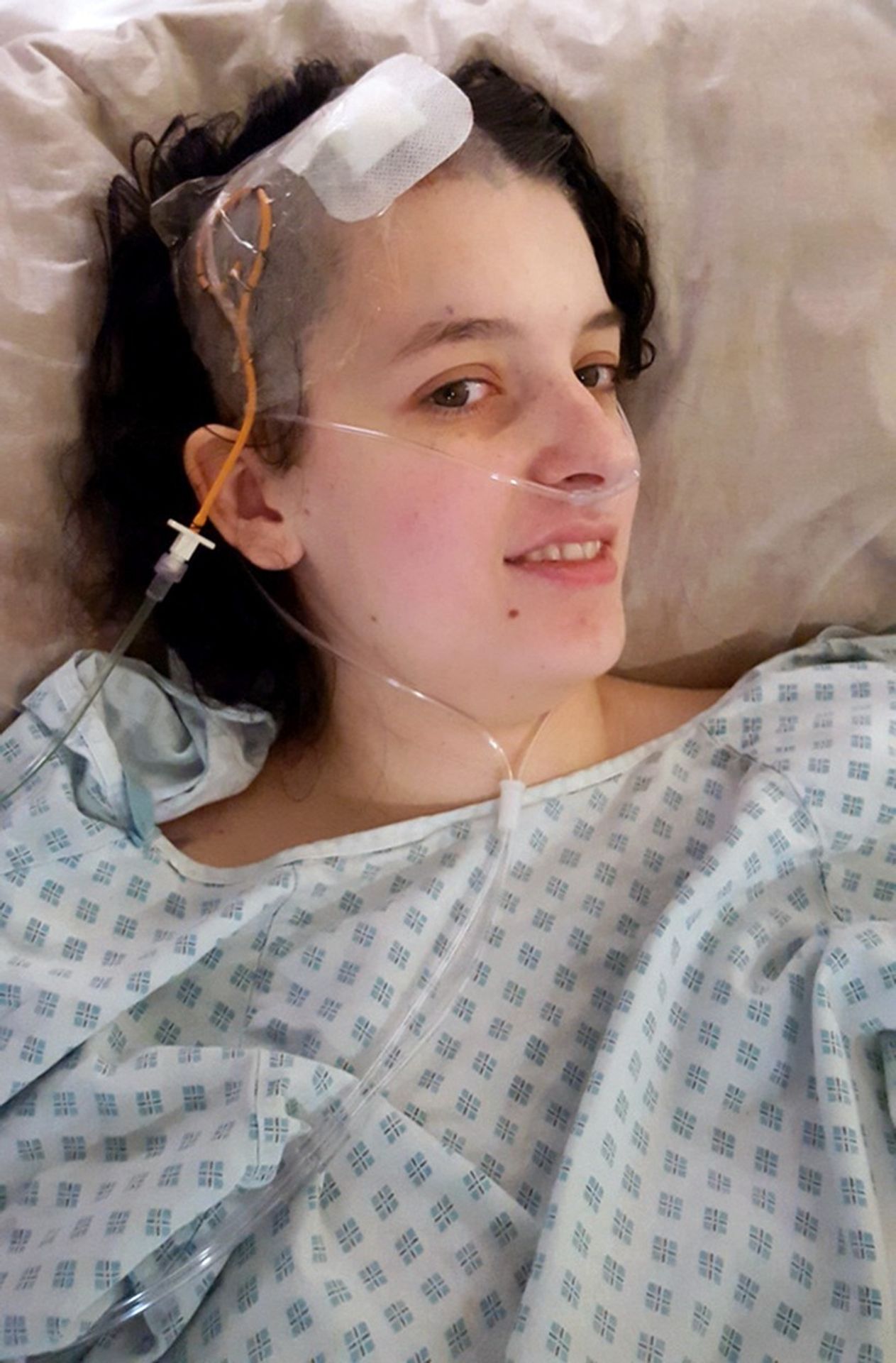 Žena se pár týdnů před porodem dozvěděla, že má v hlavě nádor - 2 - GALERIE: Žena se pár týdnů před porodem dozvěděla, že má v hlavě nádor (2/5)