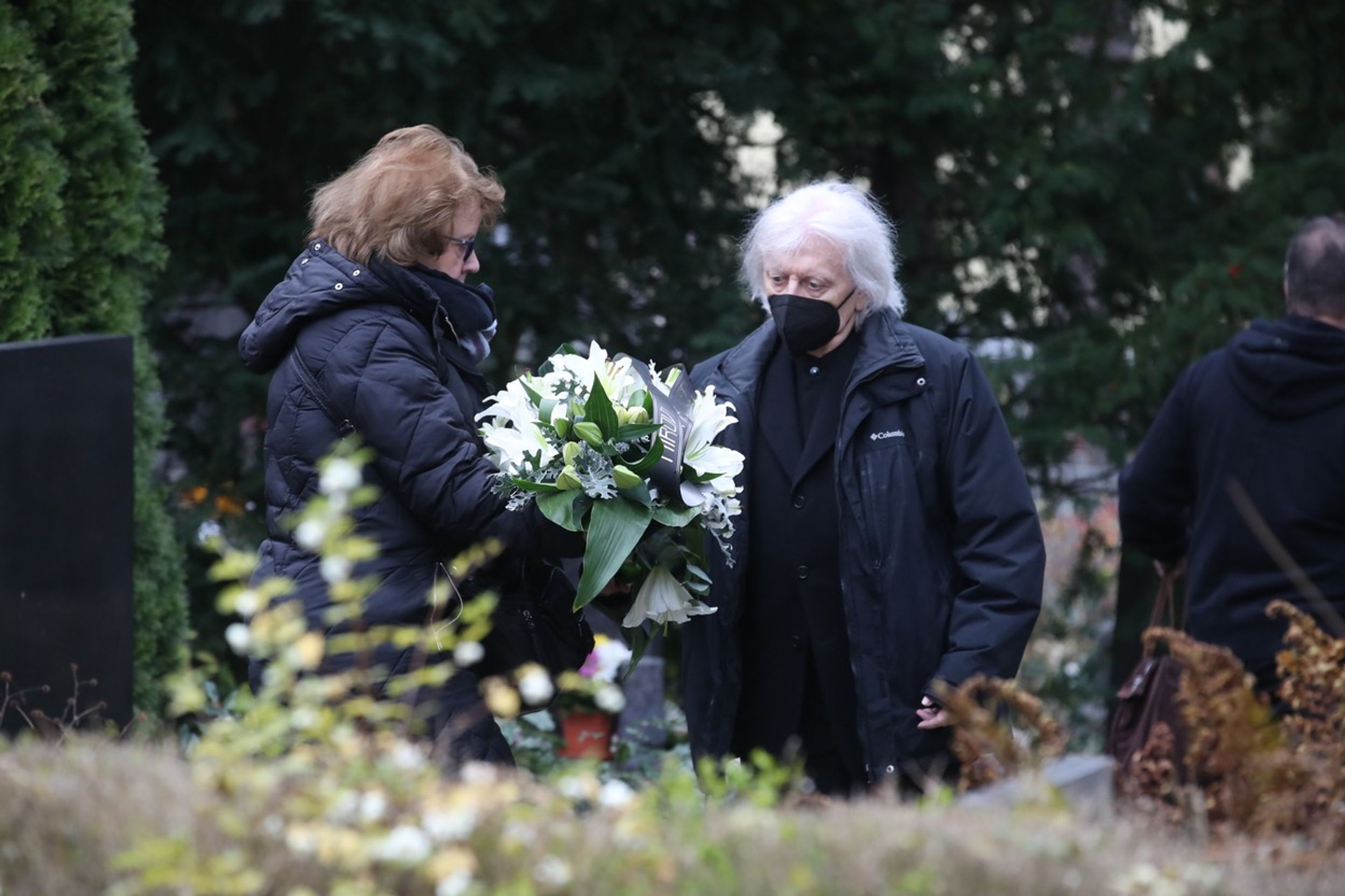 Rozloučení s Miroslavem Žbirkou - Václav Neckář - Rozloučení s Mekym Žbirkou (8/19)