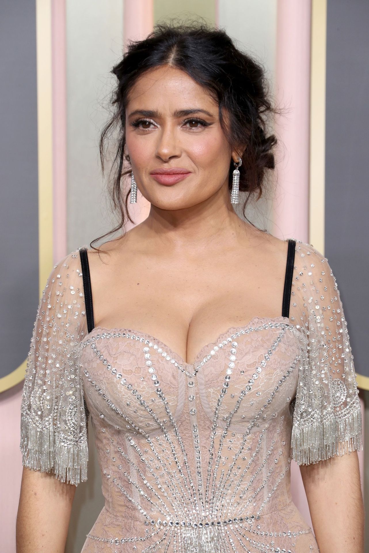 Salma Hayek - Zlaté glóby 2023 (9/10)