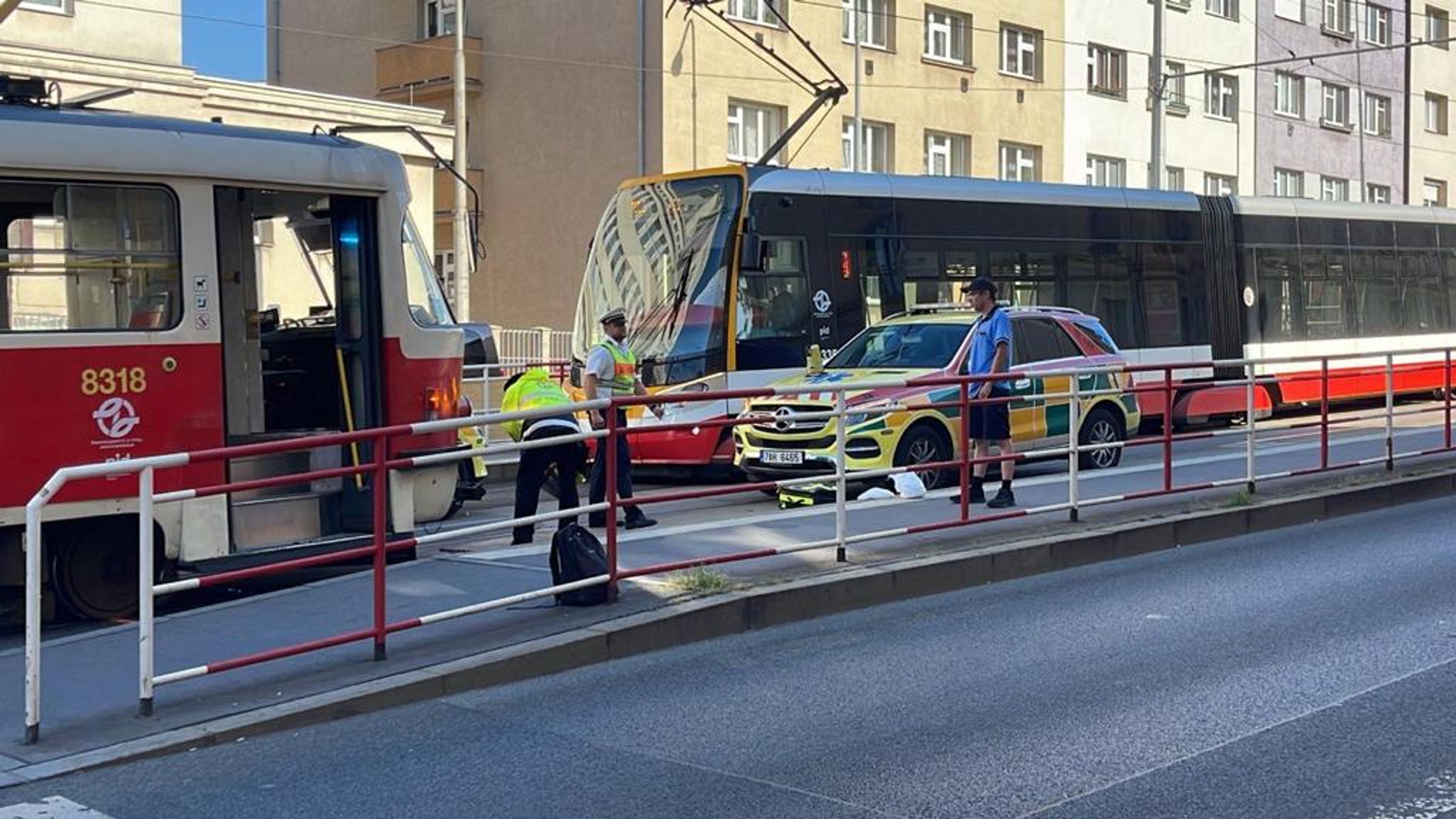 Nehoda na tramvajové stanici - Nehody v Praze (8/11)