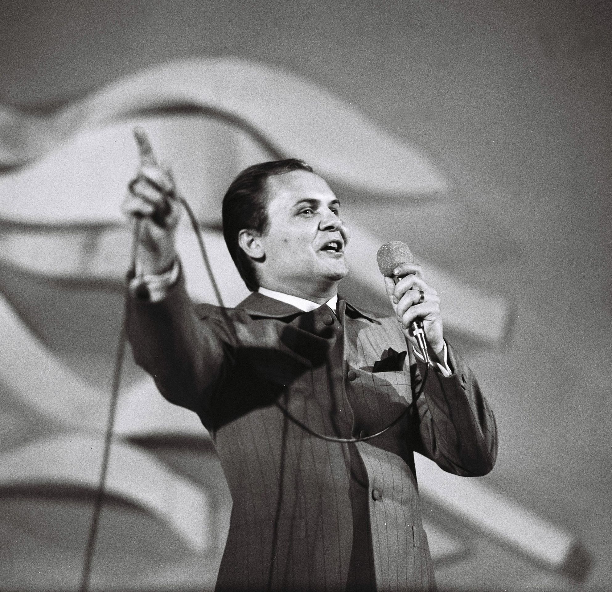 Dušan Grúň, 1968 - Dušan Grúň (1/6)