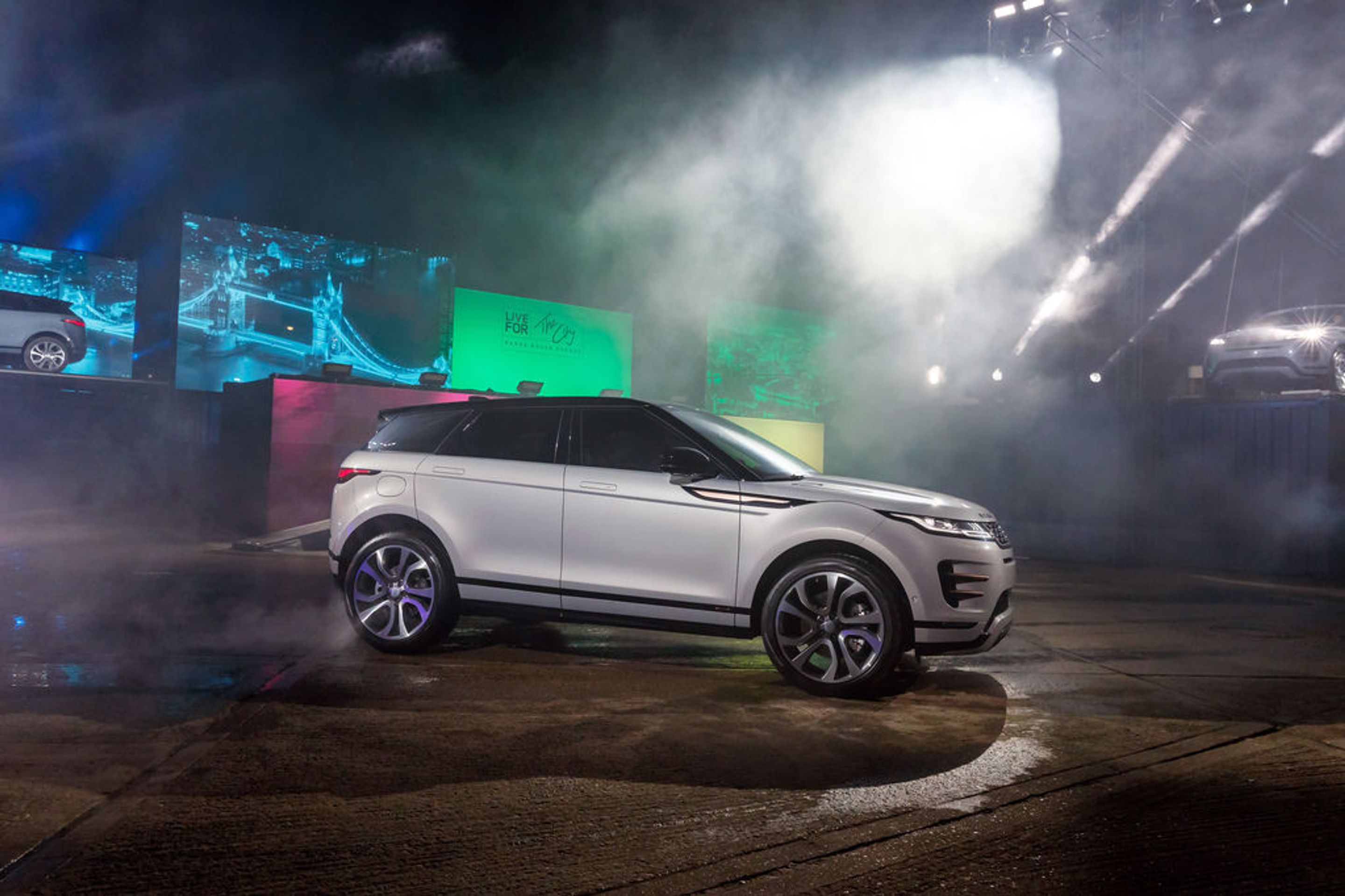 Nový Range Rover Evoque - 35 - Fotogalerie: Range Rover Evoque druhé generace (2/16)