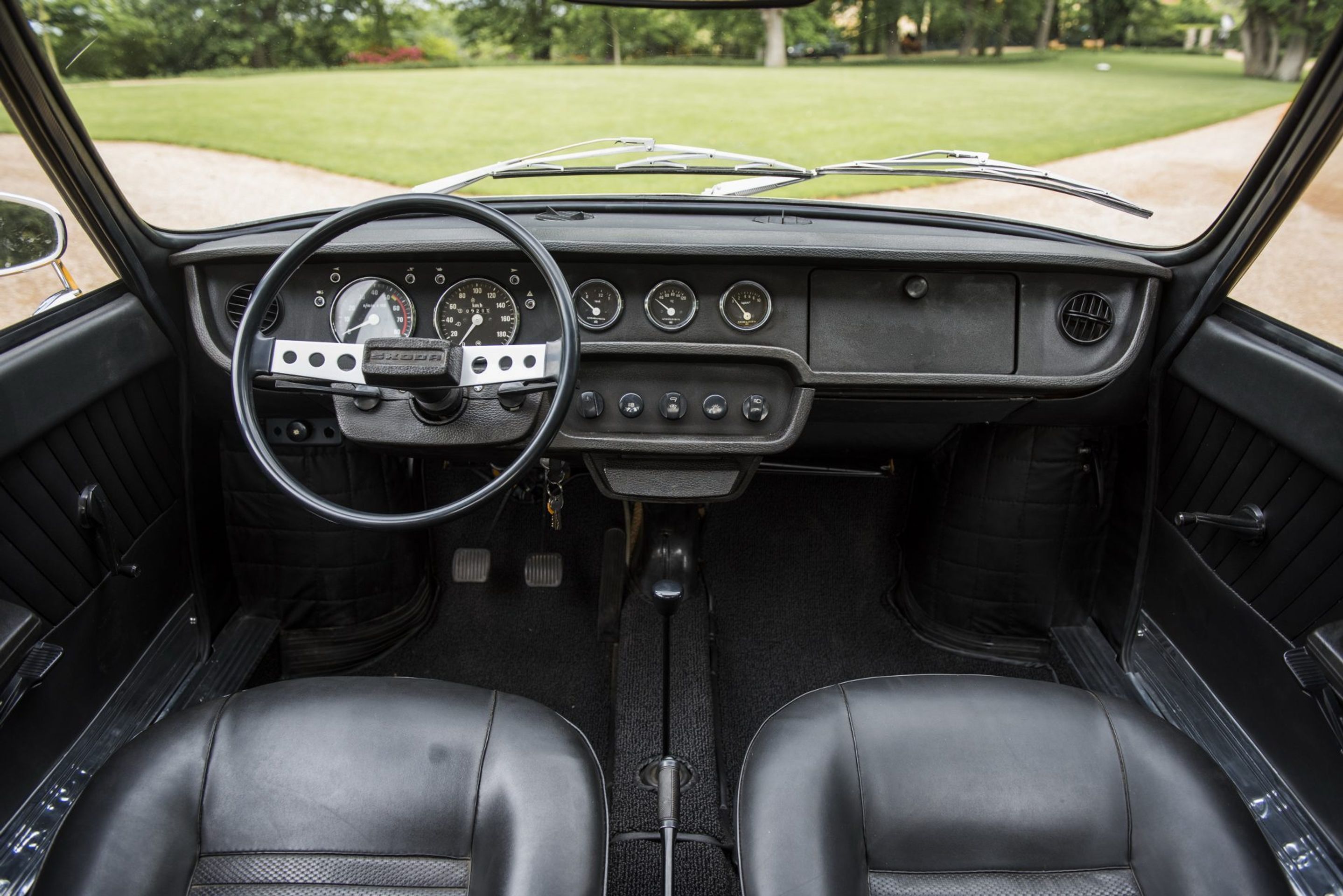 Kupé Škoda 110 R - 40 - Fotogalerie: Elegantní sportovní kupé Škoda 110 R (12/20)
