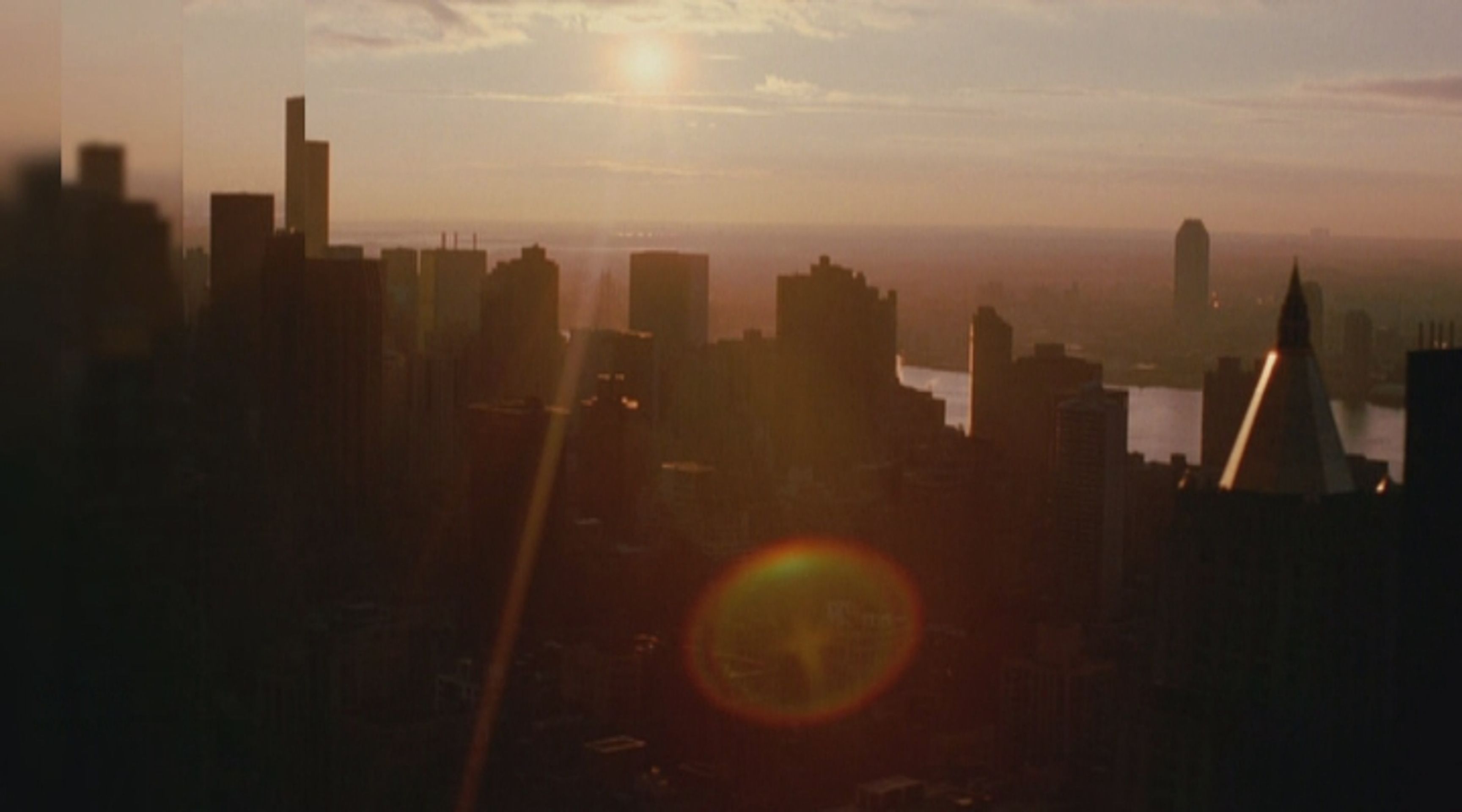 SPIDER_MAN_2_15_12_13-SELF-U063261.1 - VTHUMB - Galerie: Povodeň v Praze II (9/25)