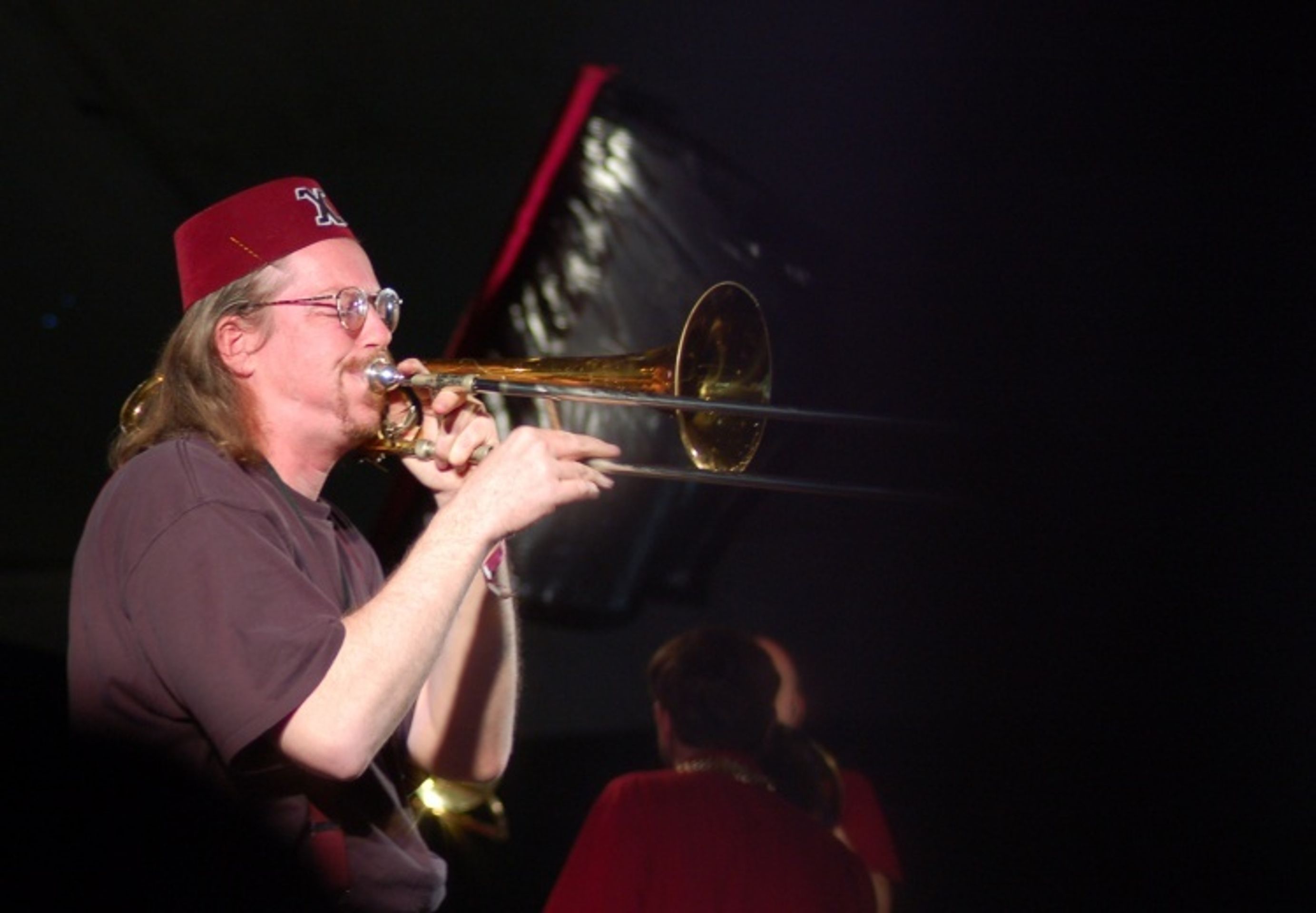Američtí Extra Action Marching Band  - Ani s kostrou na pódiu moc parády nenadělali - fotogalerie (4/15)