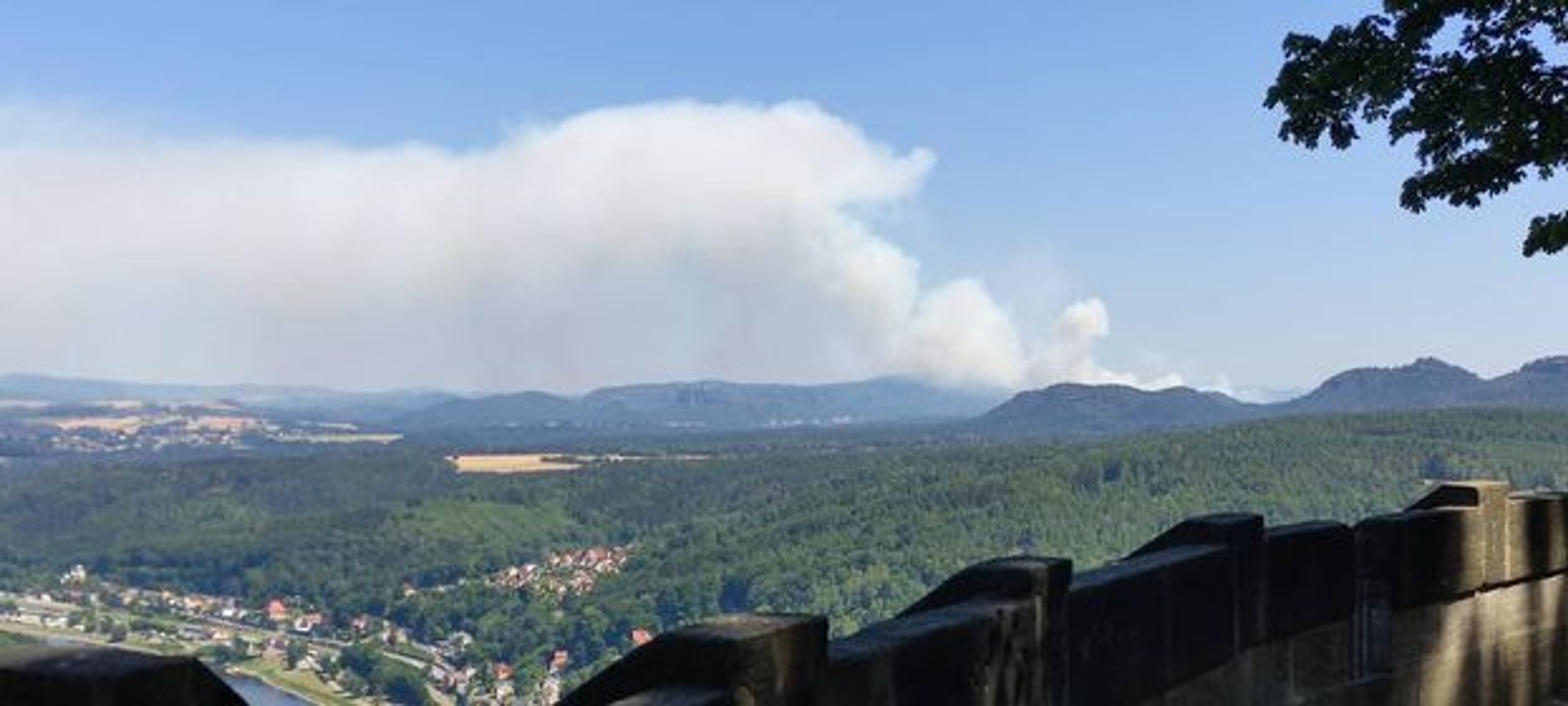 Požár v Českém Švýcarsku (9) - Požár v Českém Švýcarsku se rozšířil (3/6)