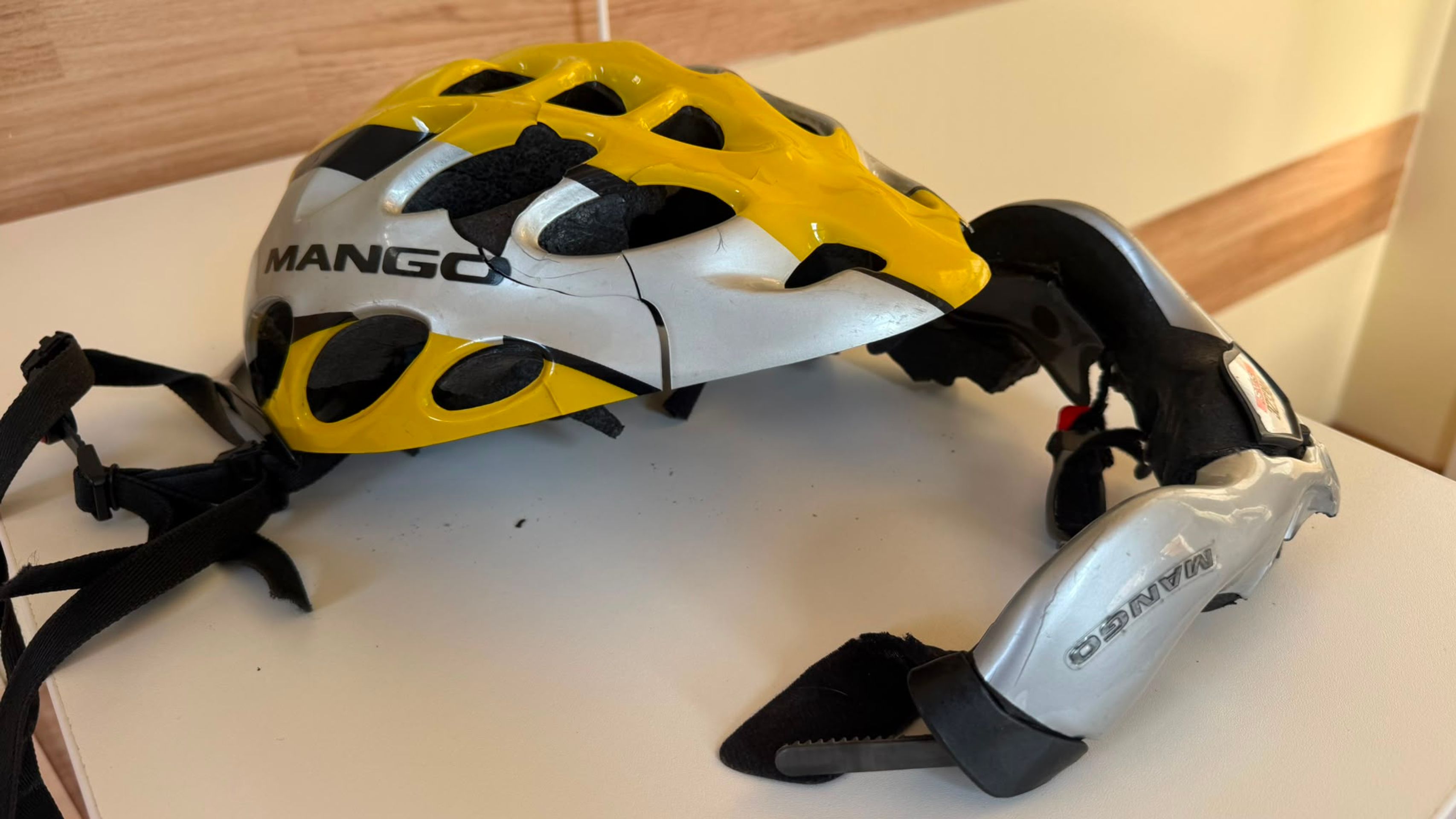 Pavel Dumbrovský měl nehodu - Pavel Dumbrovský měl nehodu (3/5)