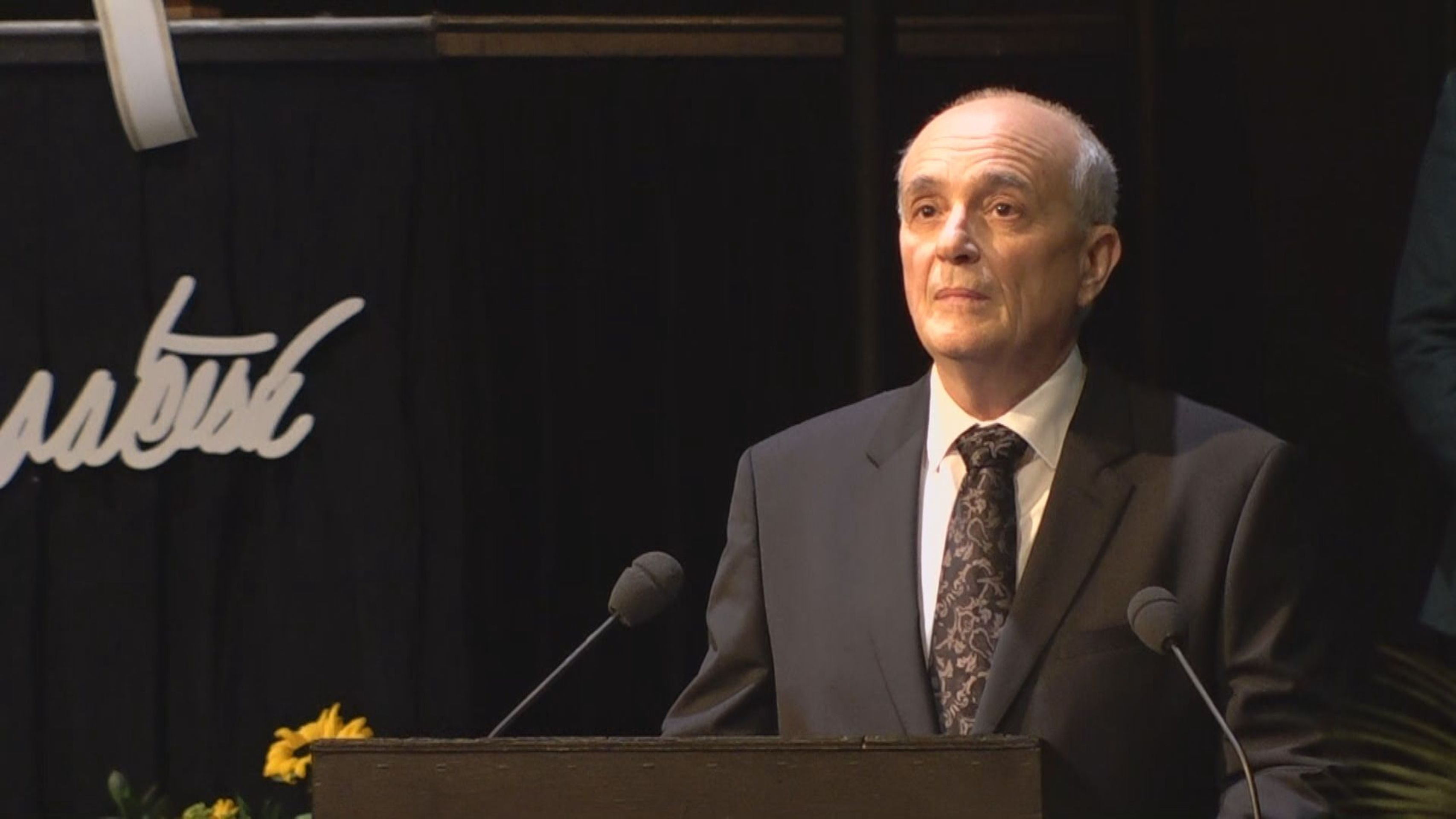Jan Burian na posledním rozloučení s Janou Hlaváčovou - Poslední rozloučení s Janou Hlaváčovou (6/21)