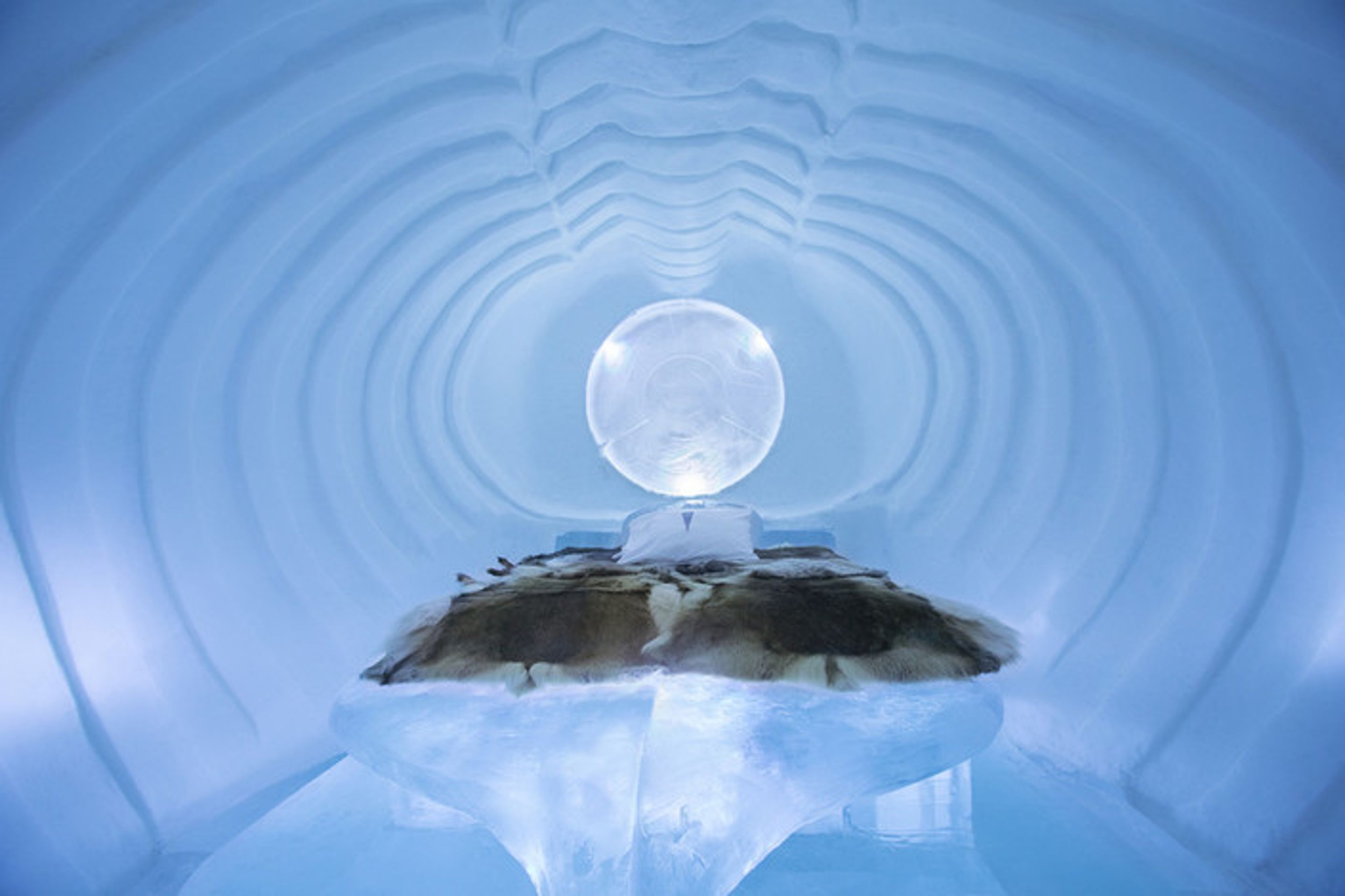 Hotel Icehotel, Jukkasjärvi (Švédsko) - Galerie: Bydlení jako ve Star Wars (4/9)