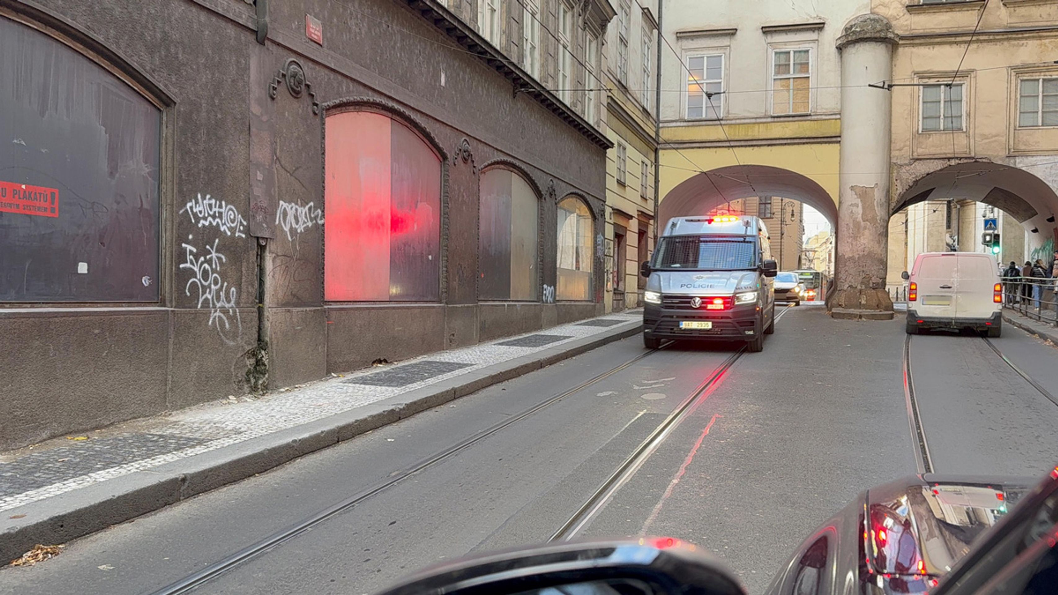 Policejní pátrání v centru Prahy (1) - Policejní pátrání v centru Prahy (7/8)