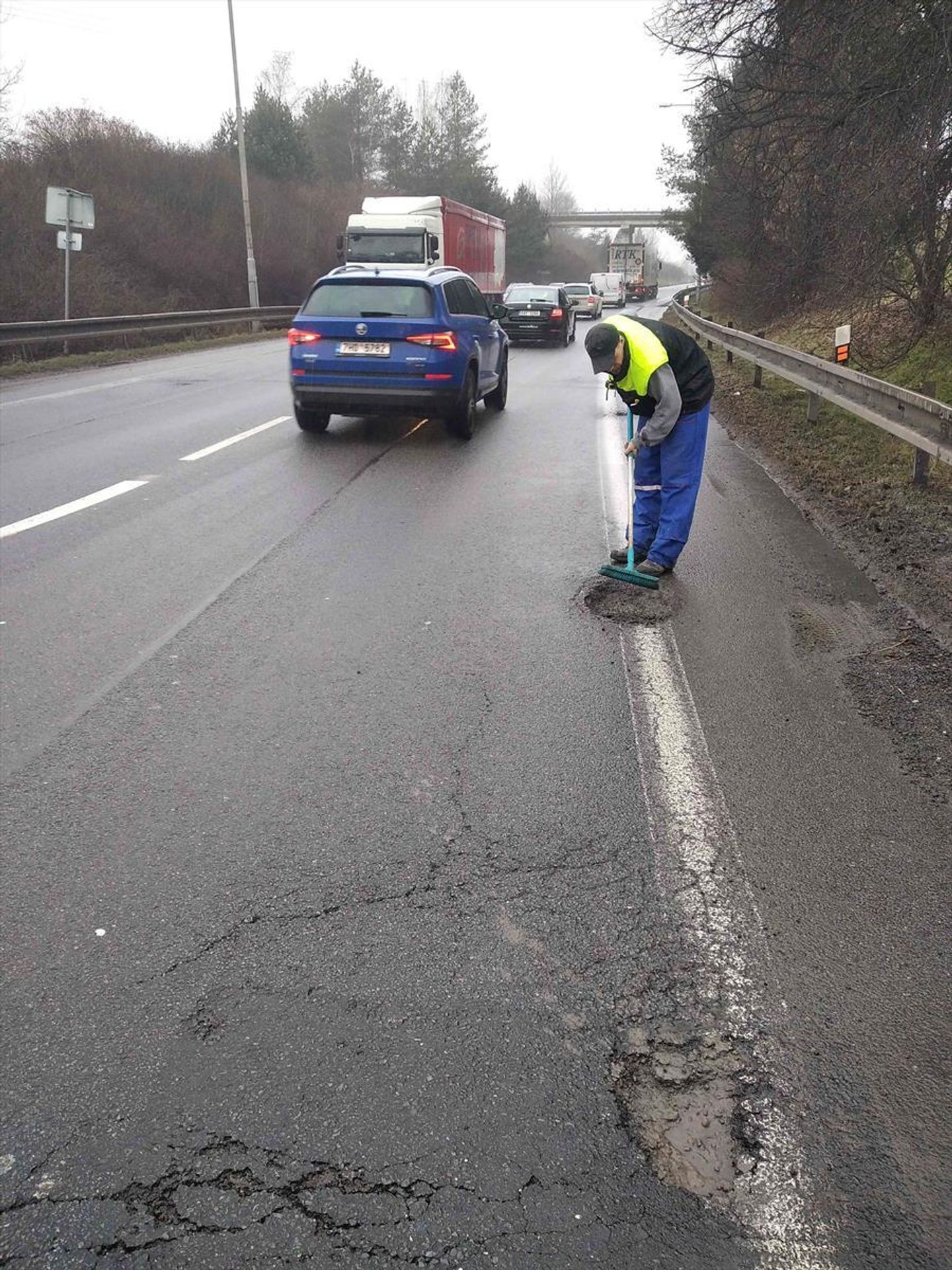 Opravy výtluků na Svitavsku - Moravská Třebová - GALERIE: Opravy výtluků na Svitavsku (25/29)