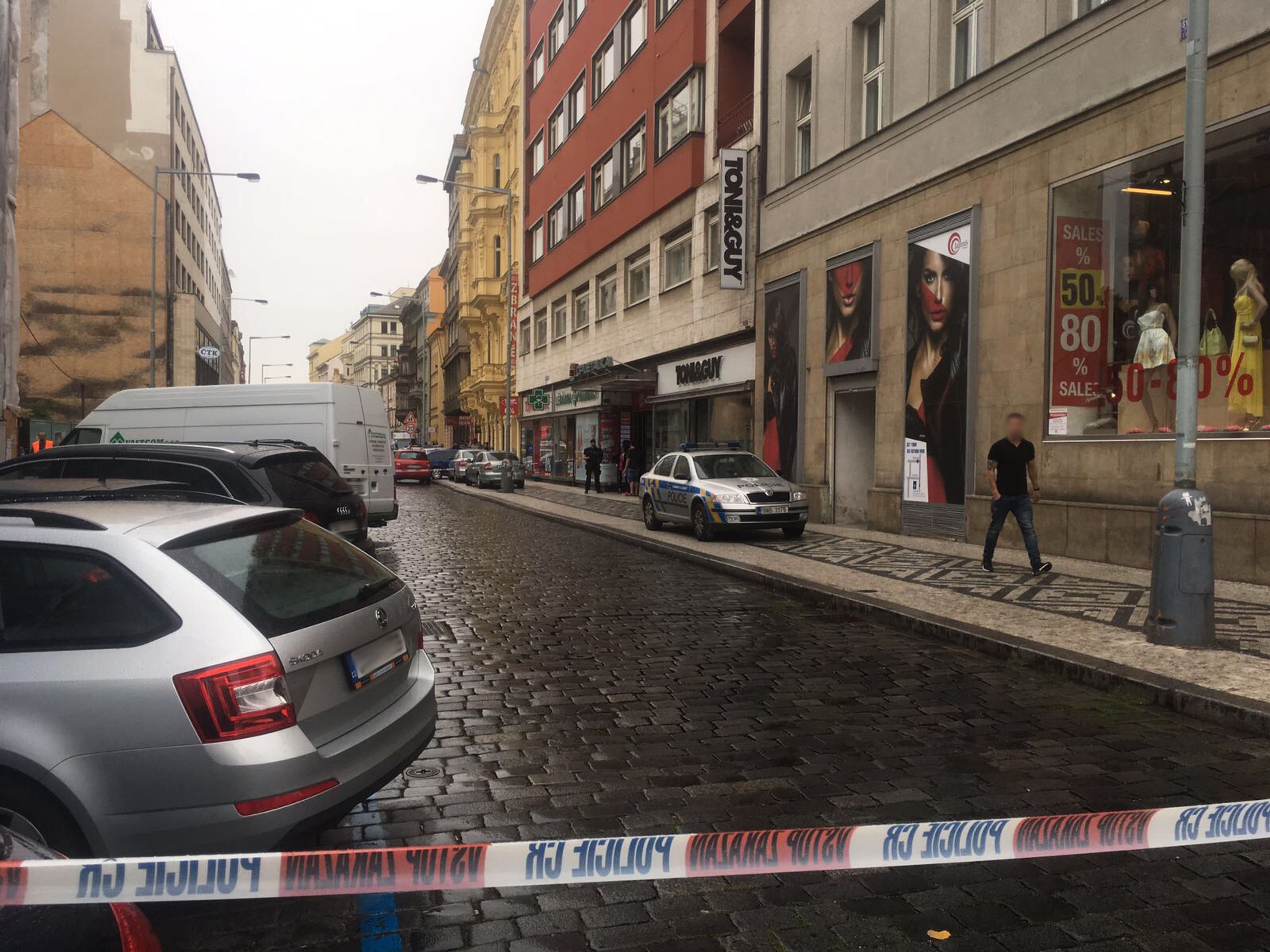 Přepadení v ulici Opletalova v Praze - 2 - GALERIE: Přepadení v ulici Opletalova v Praze (3/4)