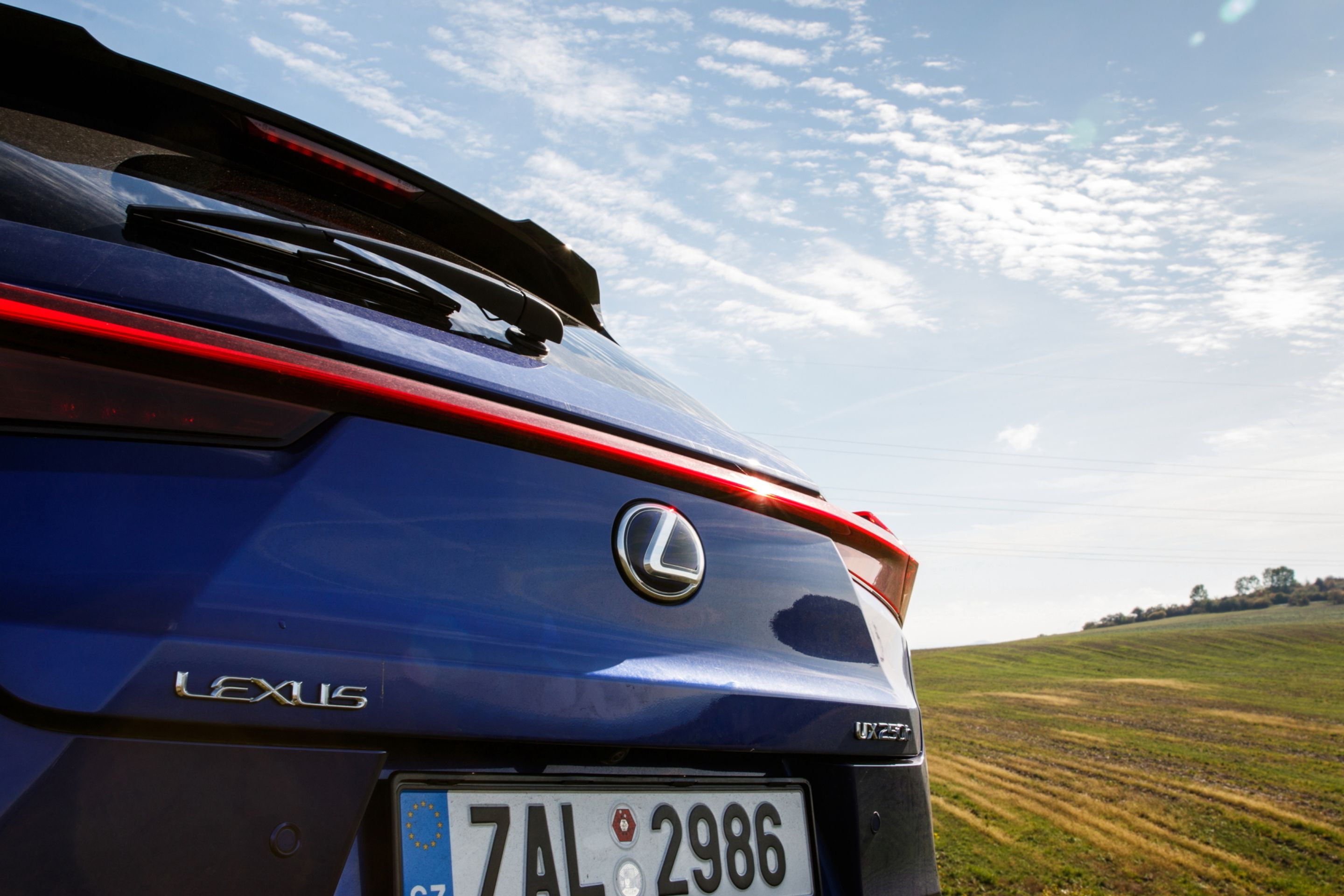 Lexus UX 250h - 34 - Fotogalerie: Crossover Lexus UX 250h (7/24)