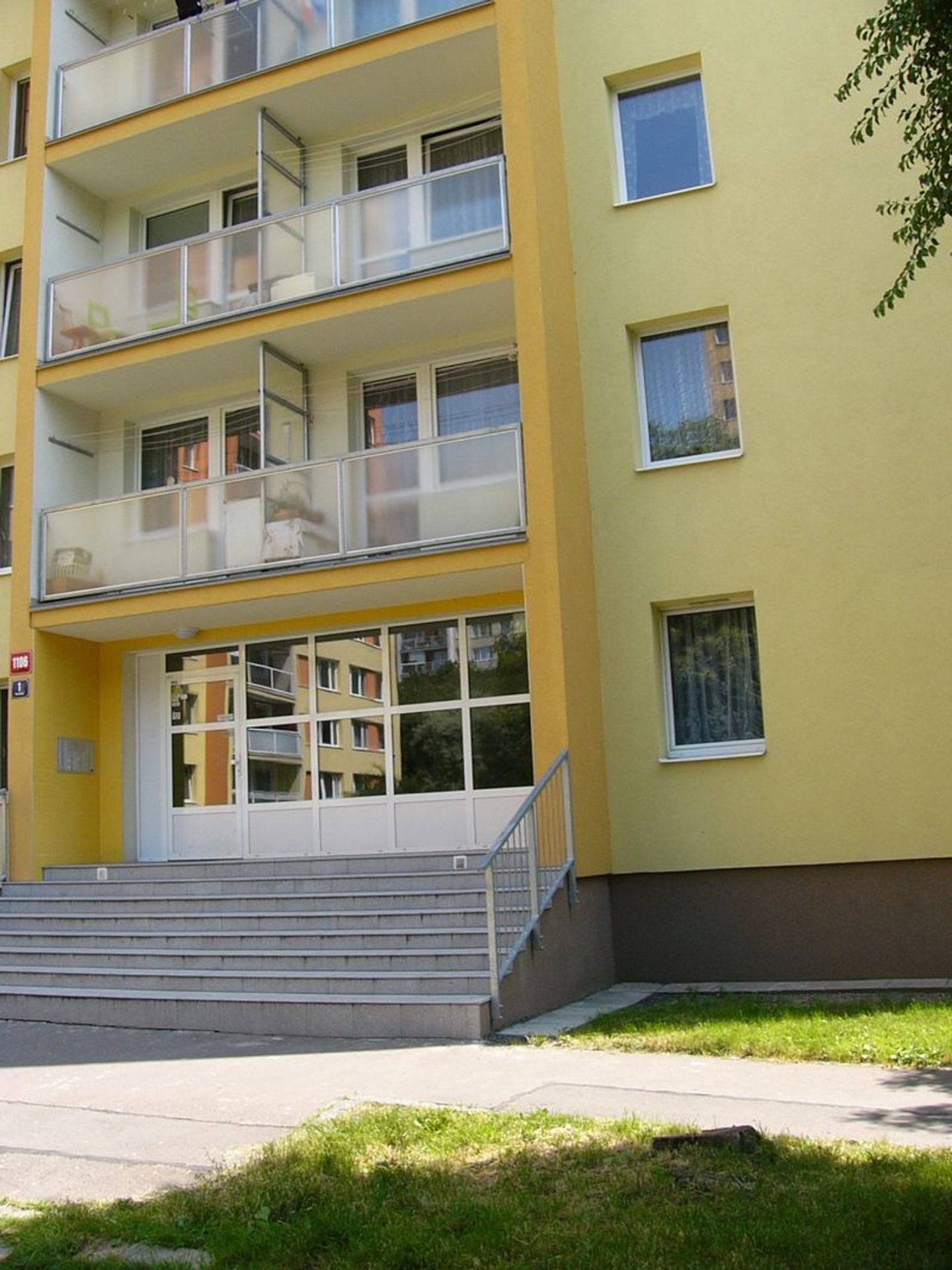 Byt 1+1 v Praze - Kobylisích, ulice Paláskova - 1 - GALERIE: Byt 1+1 v Praze - Kobylisích, ulice Paláskova (2/6)