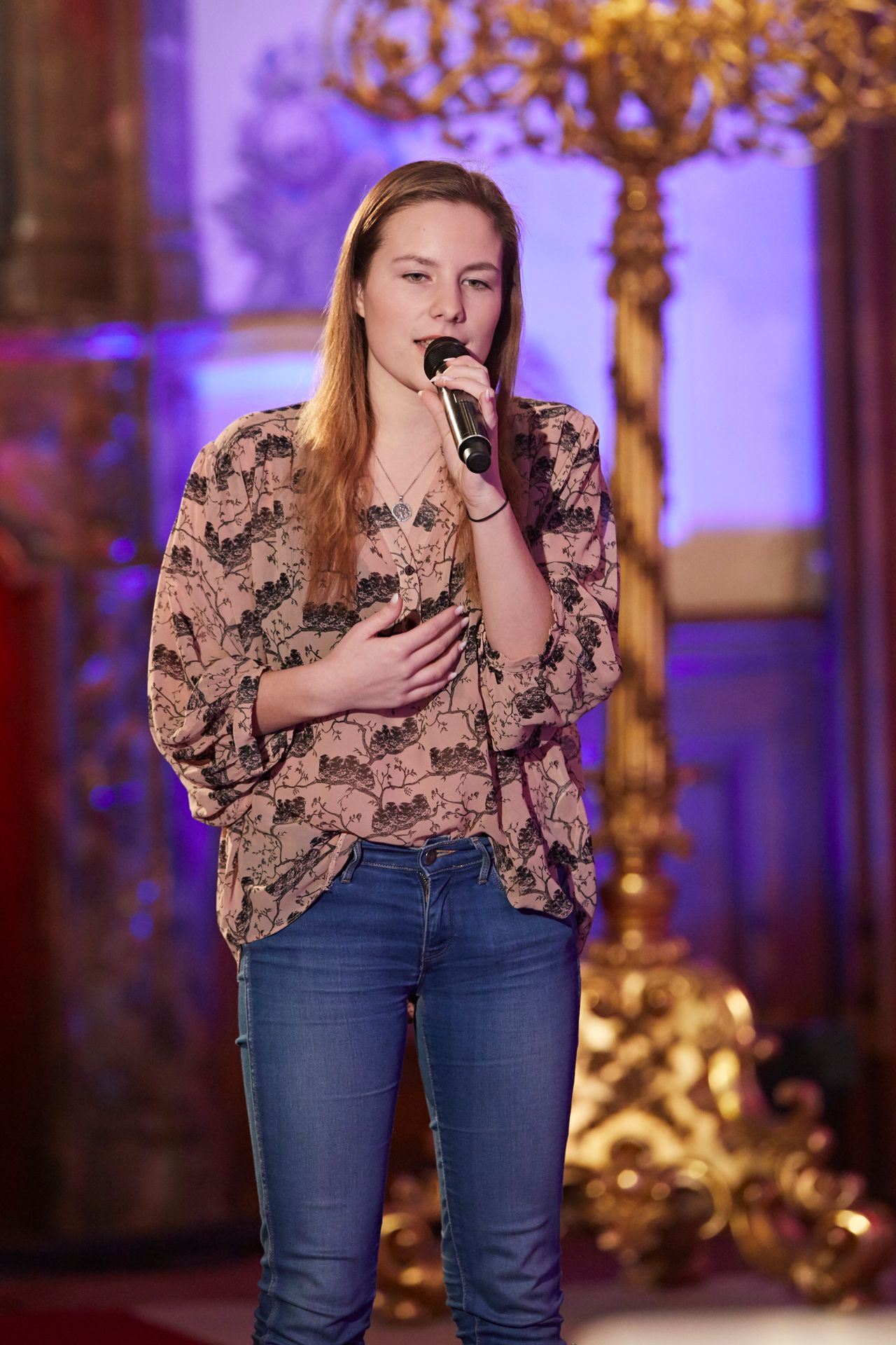 Emma Drobná překvapila soutěžící! - 2 - GALERIE: Emma Drobná překvapila soutěžící v SuperStar (2/5)