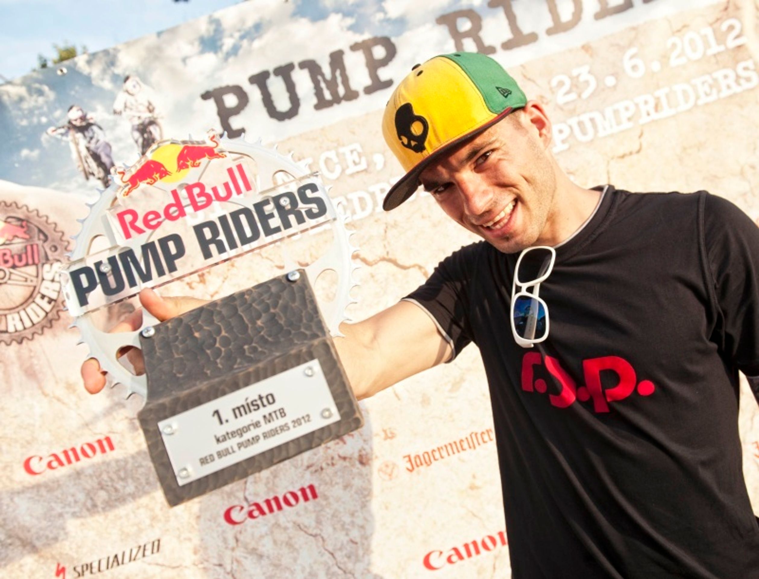 Red Bull Pump Riders - 10 - GALERIE: unikátní bikový závod Red Bull Pump Riders (10/10)