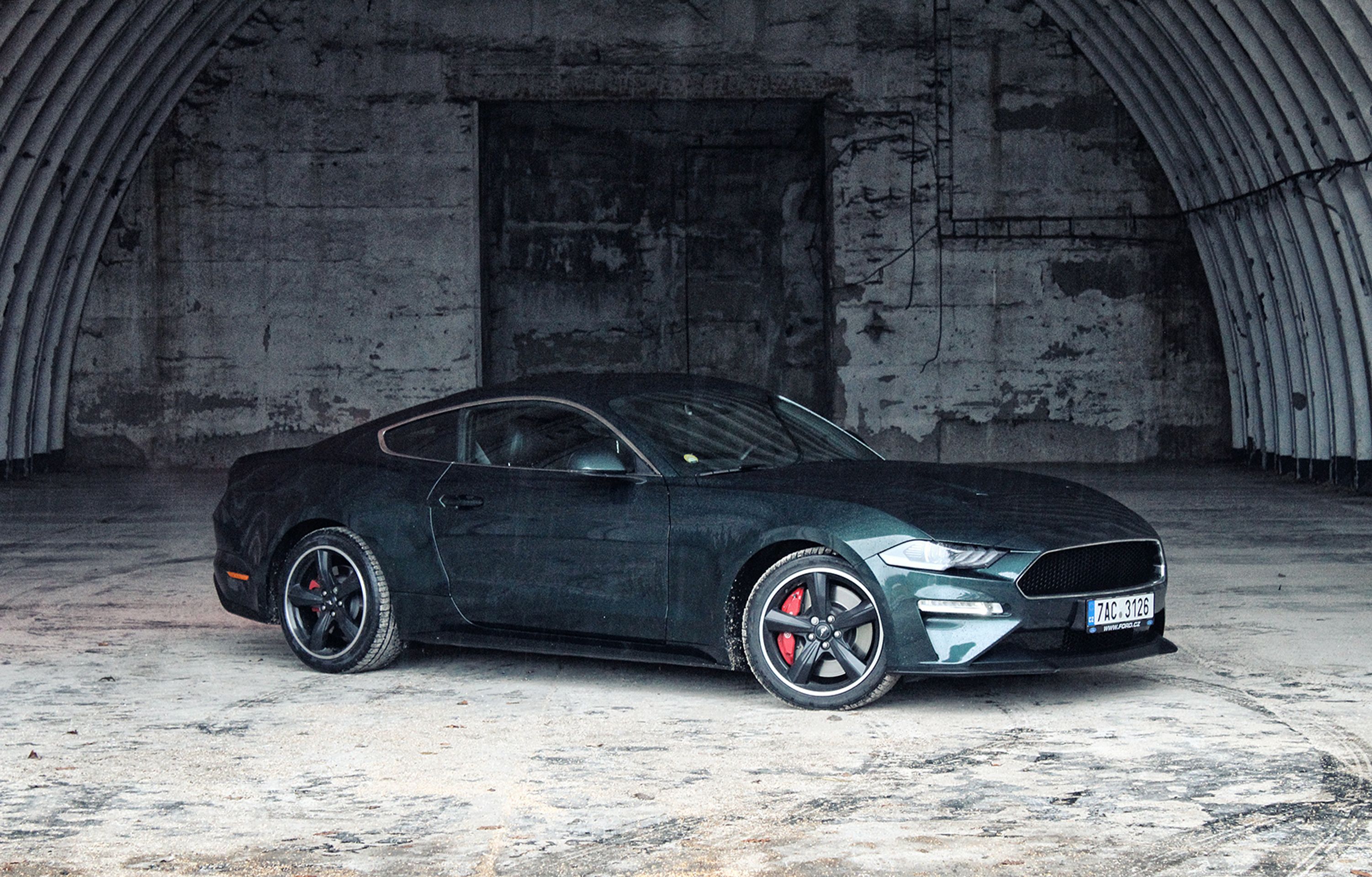 Ford Mustang Bullitt - 49 - Fotogalerie: Legenda v novém kabátě - Ford Mustang Bullitt (4/31)