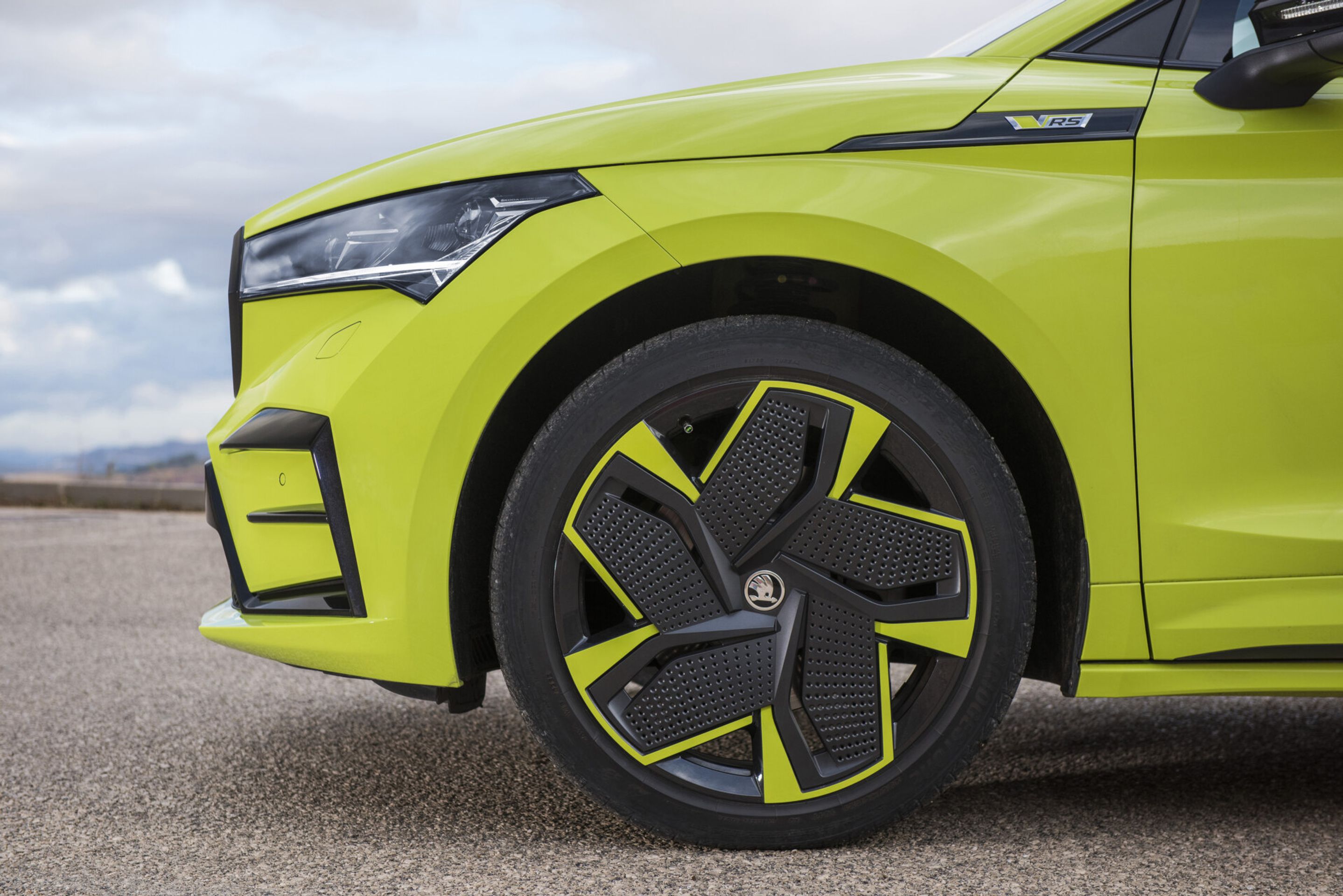 Škoda Enyaq RS iV - Enyaq konečně vyjíždí jako sportovní "ereso" (7/23)