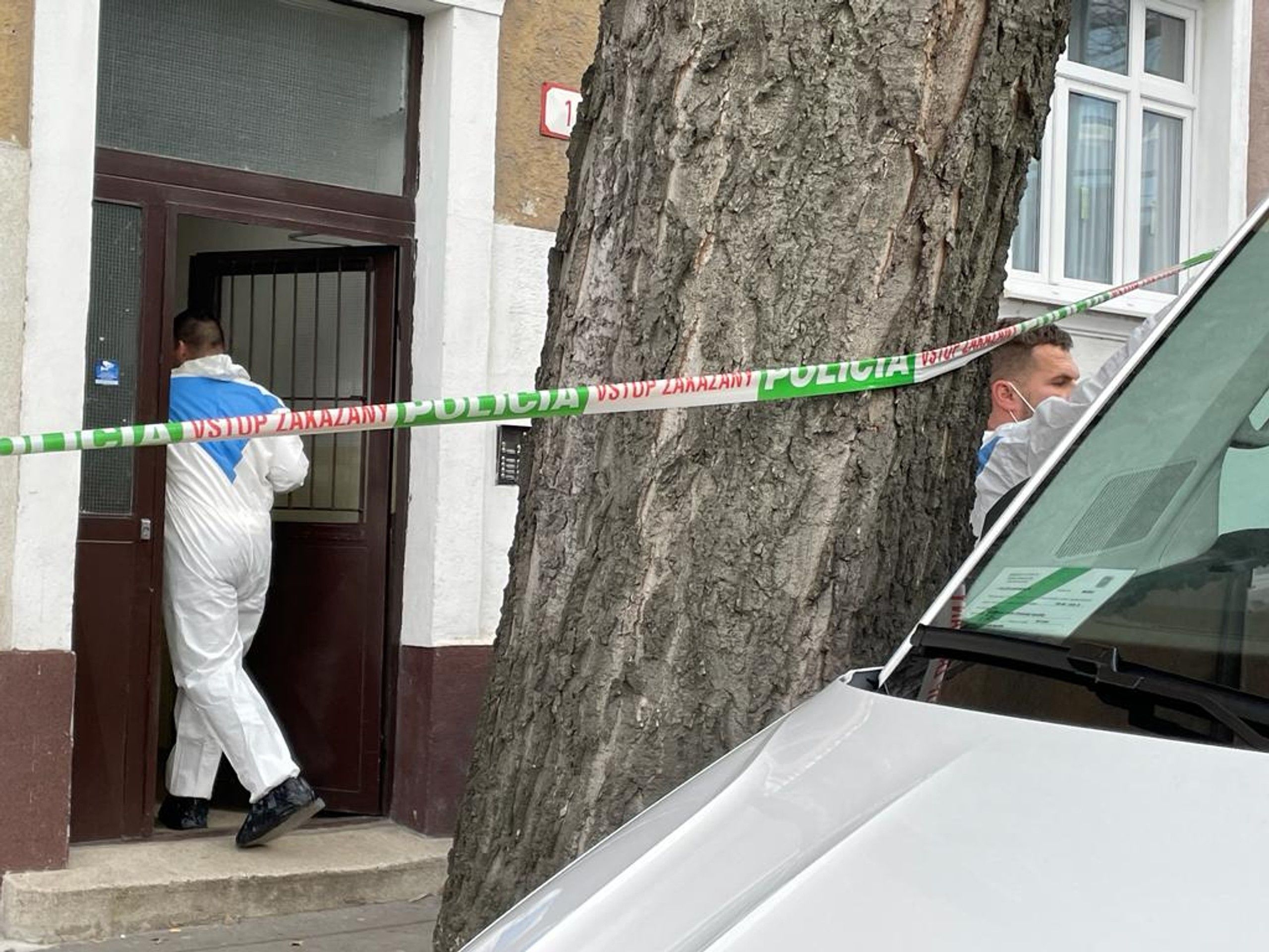 Policie na místě činu (3) - Policie na místě činu (3/3)