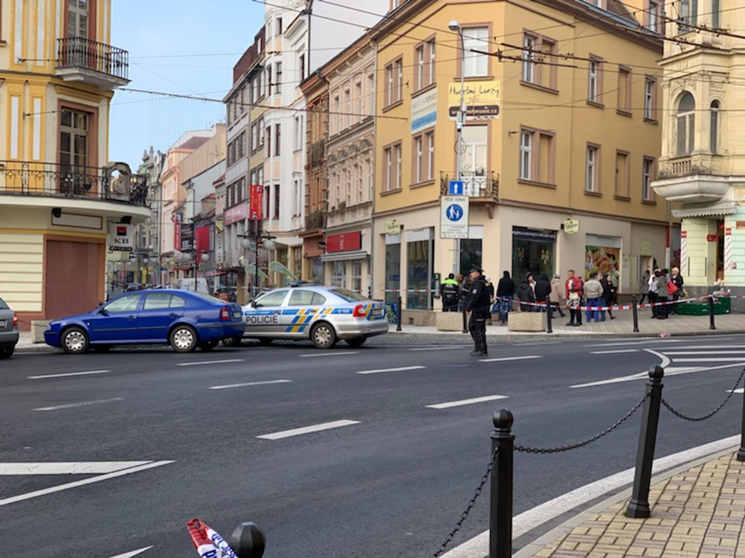 Přepadení v Teplicích - GALERIE: Přepadení klenotnictví v Teplicích (5/5)