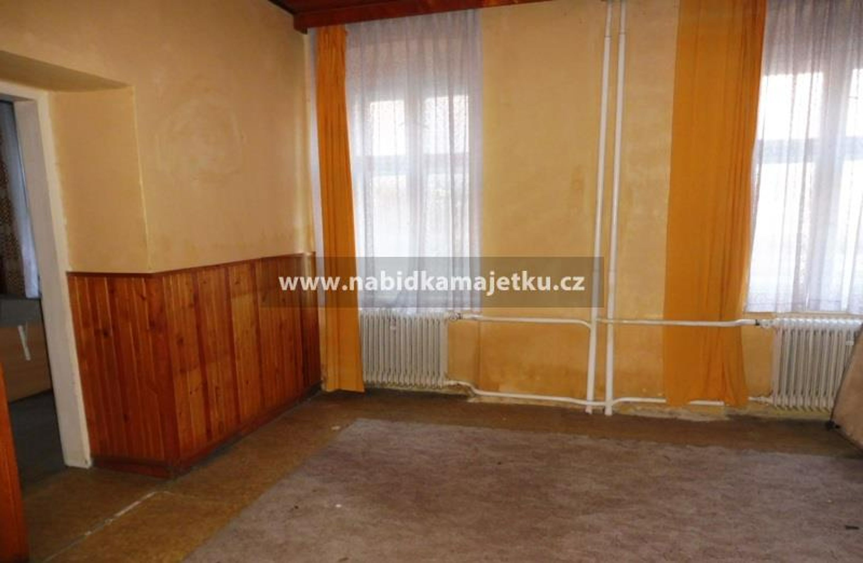 Prodej majetku Budova s pozemkem, Bruntál (10) - Nabídka majetku státu (24/115)