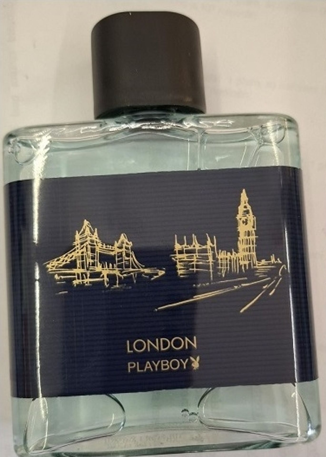 PLAYBOY SWINGIN´LONDON - Nebezpečná kosmetika (7/9)