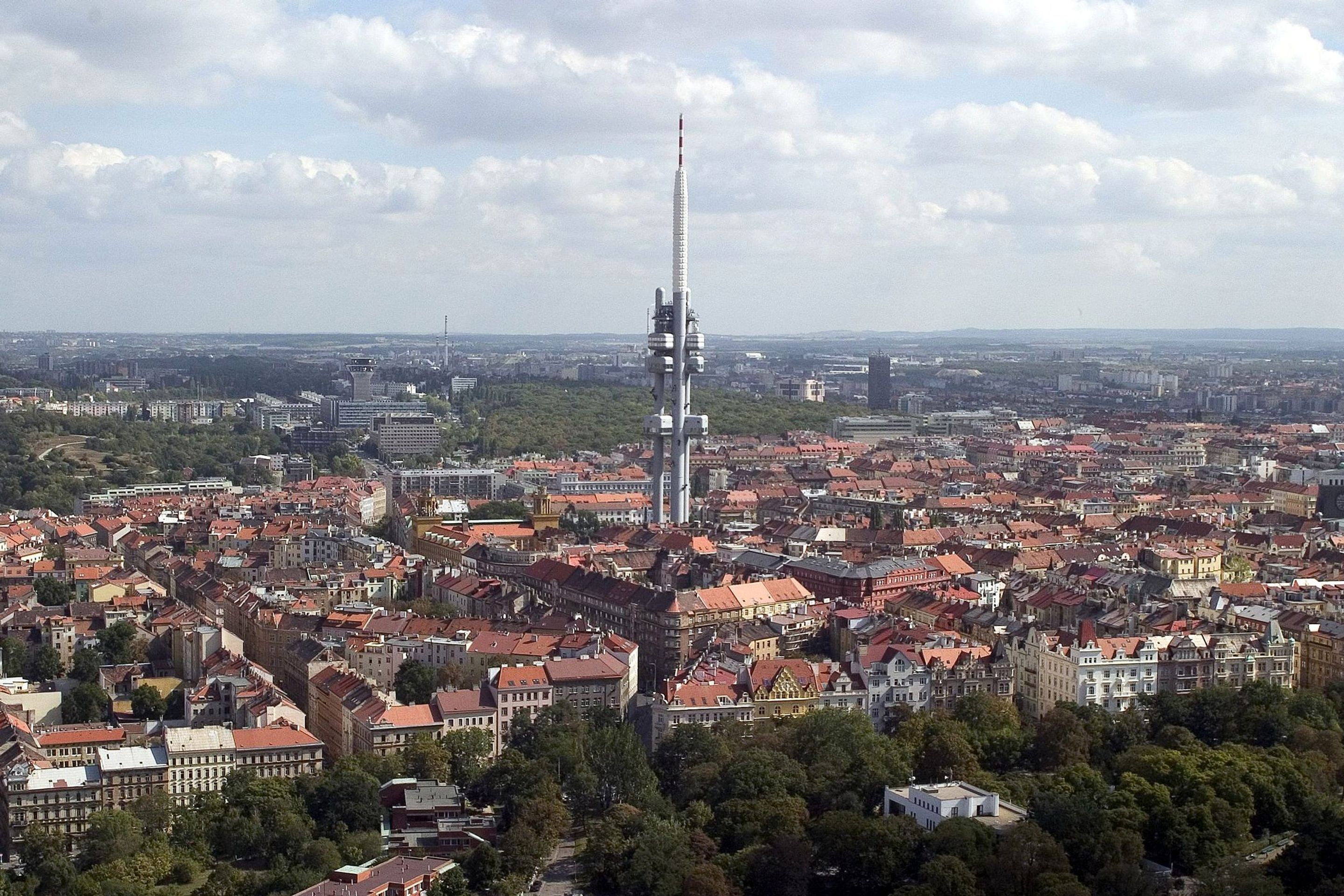 Žižkovský vysílač - 5 - GALERIE: Architektonická NEJ Česka (8/33)