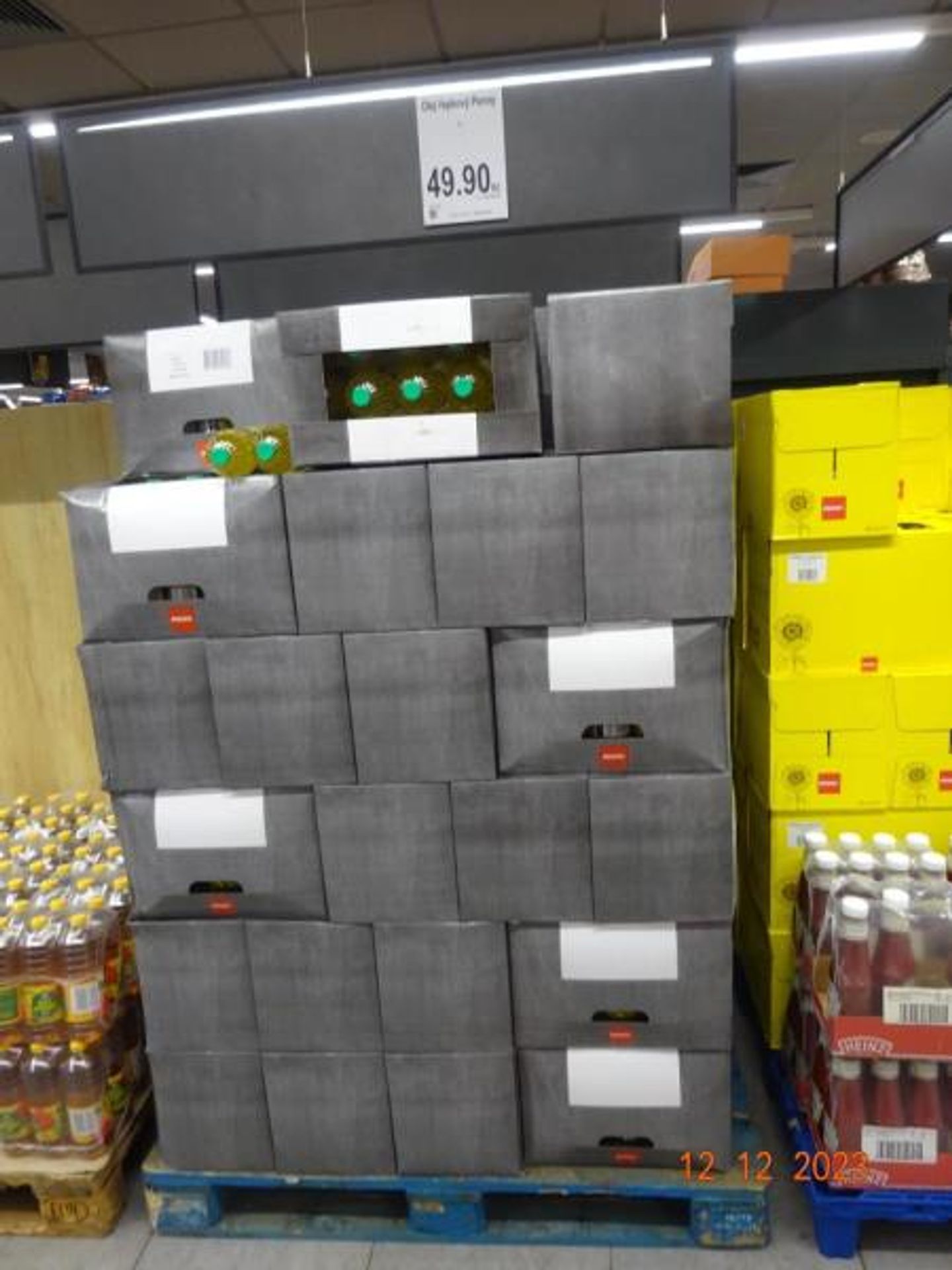 Uzavřená prodejna Penny Marketu ve Vrchlabí - Uzavřená prodejna na Trutnovsku (2/10)