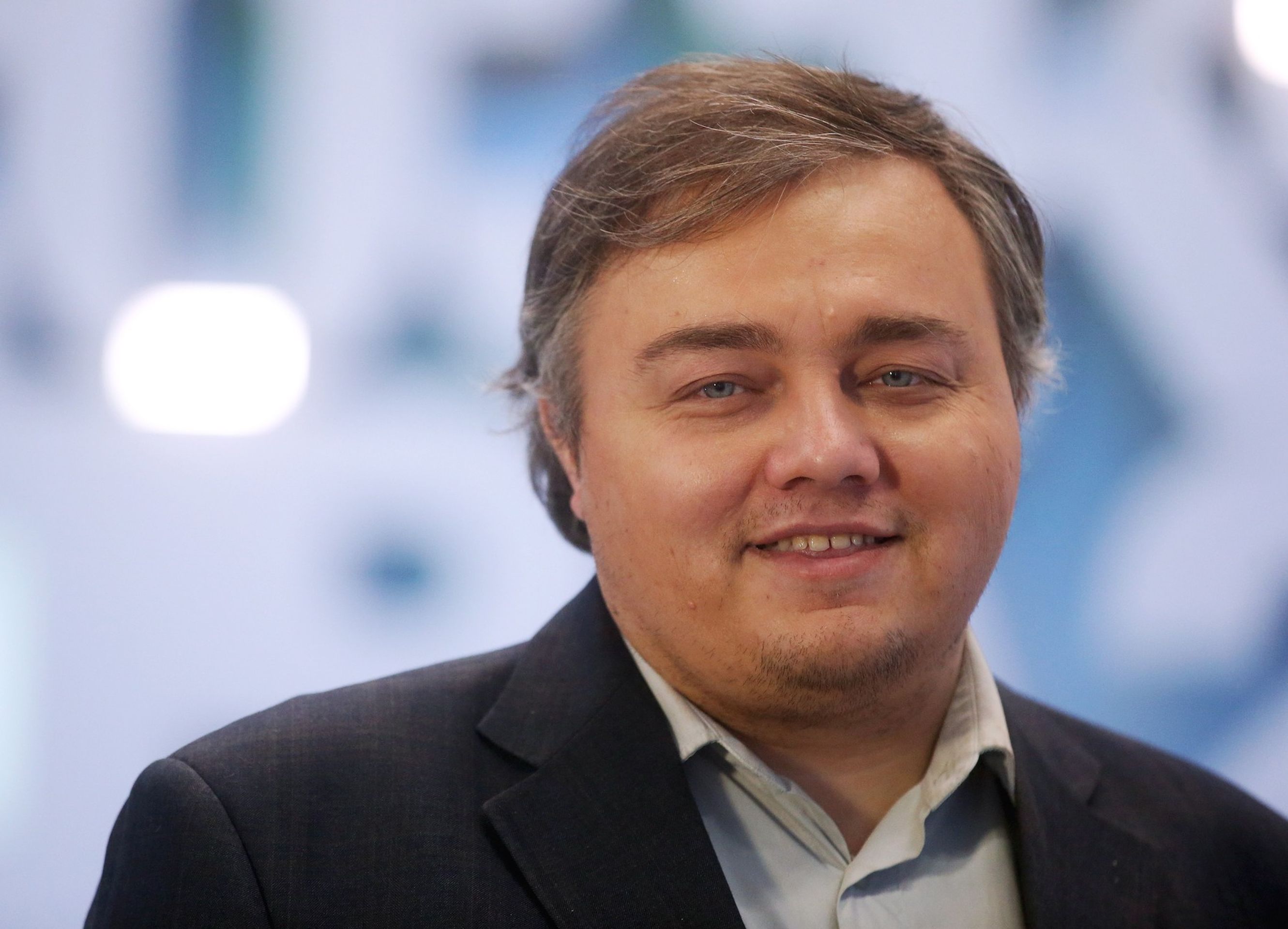 Roman Burtsev (2) - Roman Burtsev (1/3)