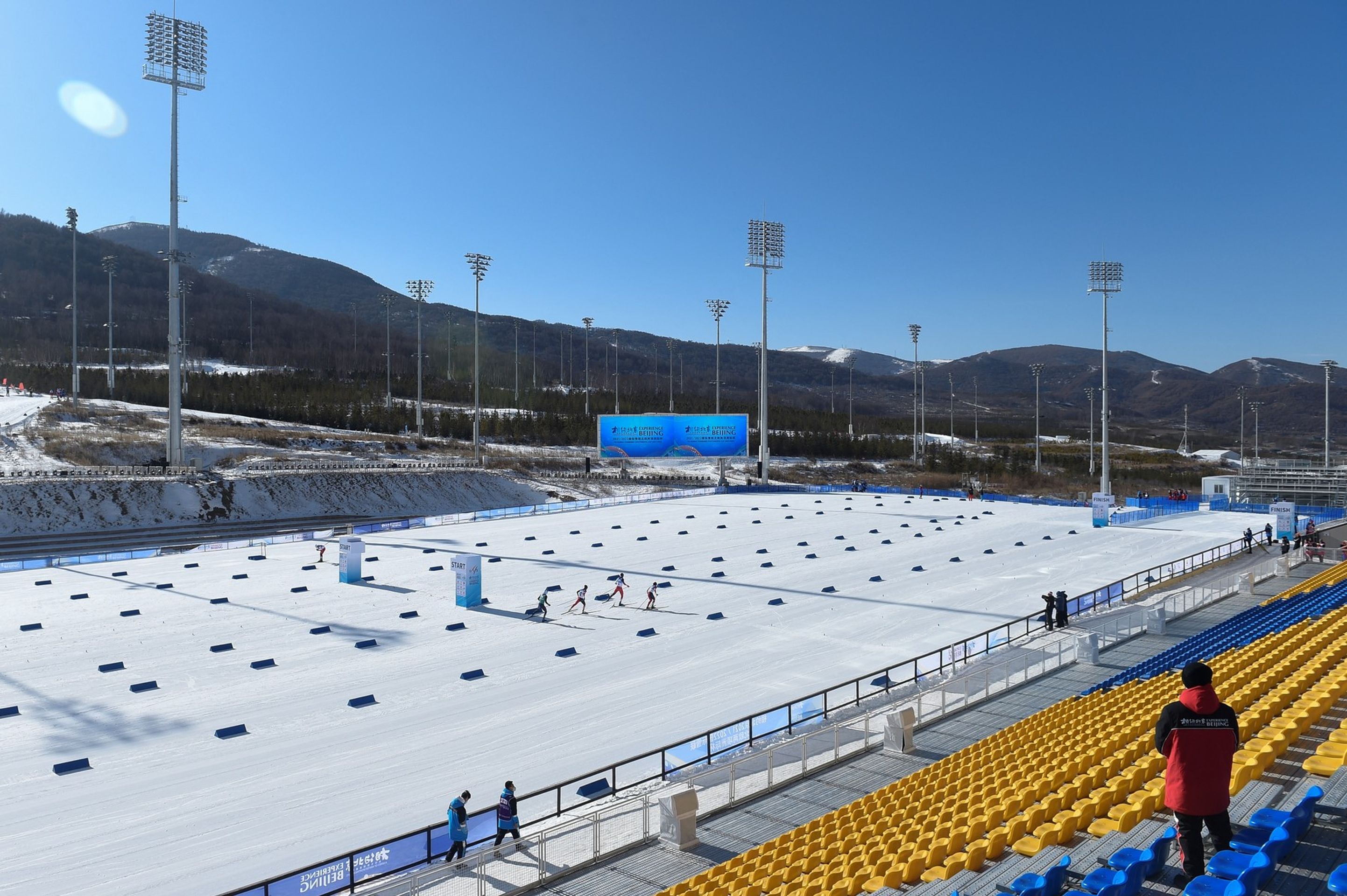 Pohled na Národní centrum běhu na lyžích - Olympijské sportoviště v Zhangjiakou (8/9)