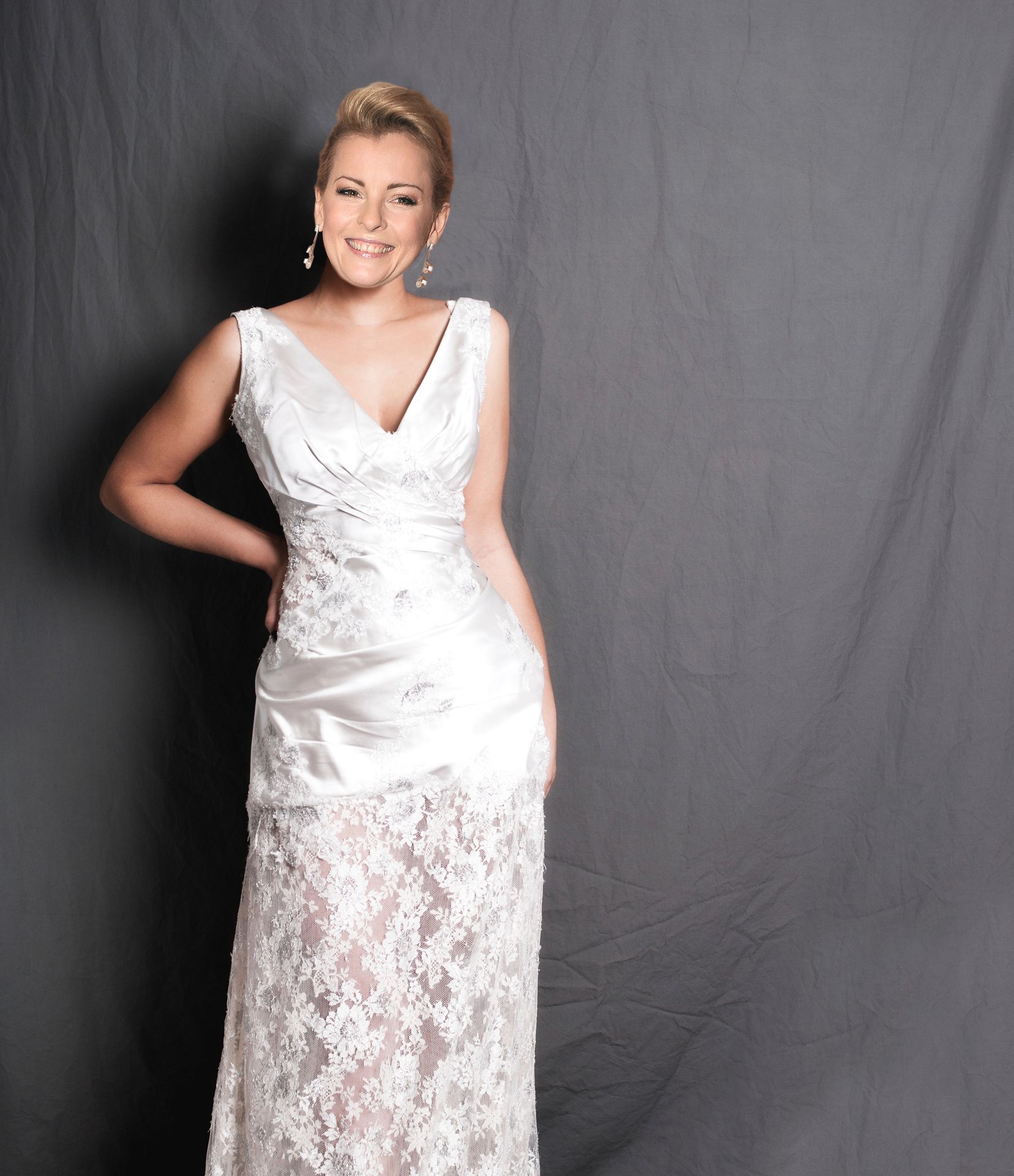 Svatební Iveta 3 - GALERIE: Svatební šaty Ivety Bartošové (2/7)