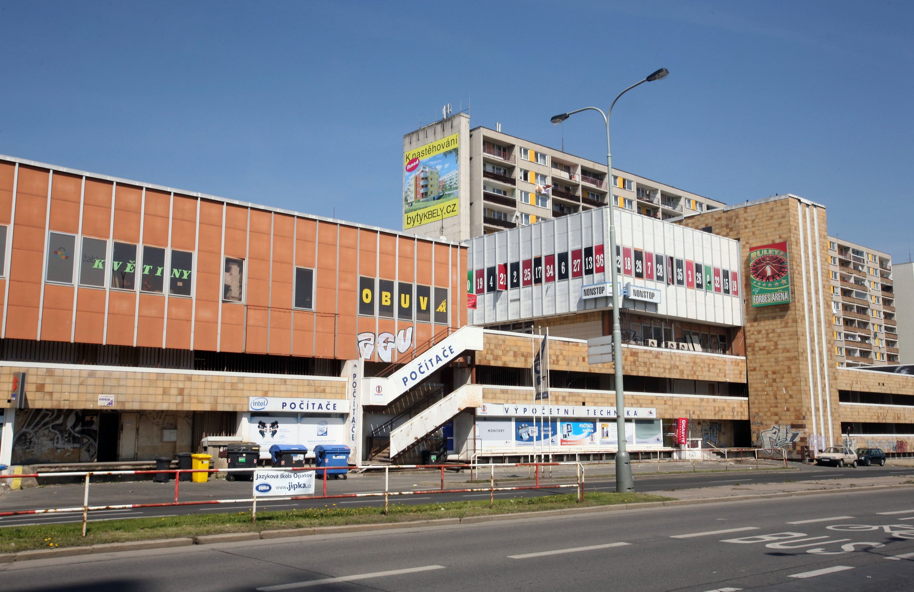 Jižní město - 3 - GALERIE: Paneláková NEJ Česka (7/16)