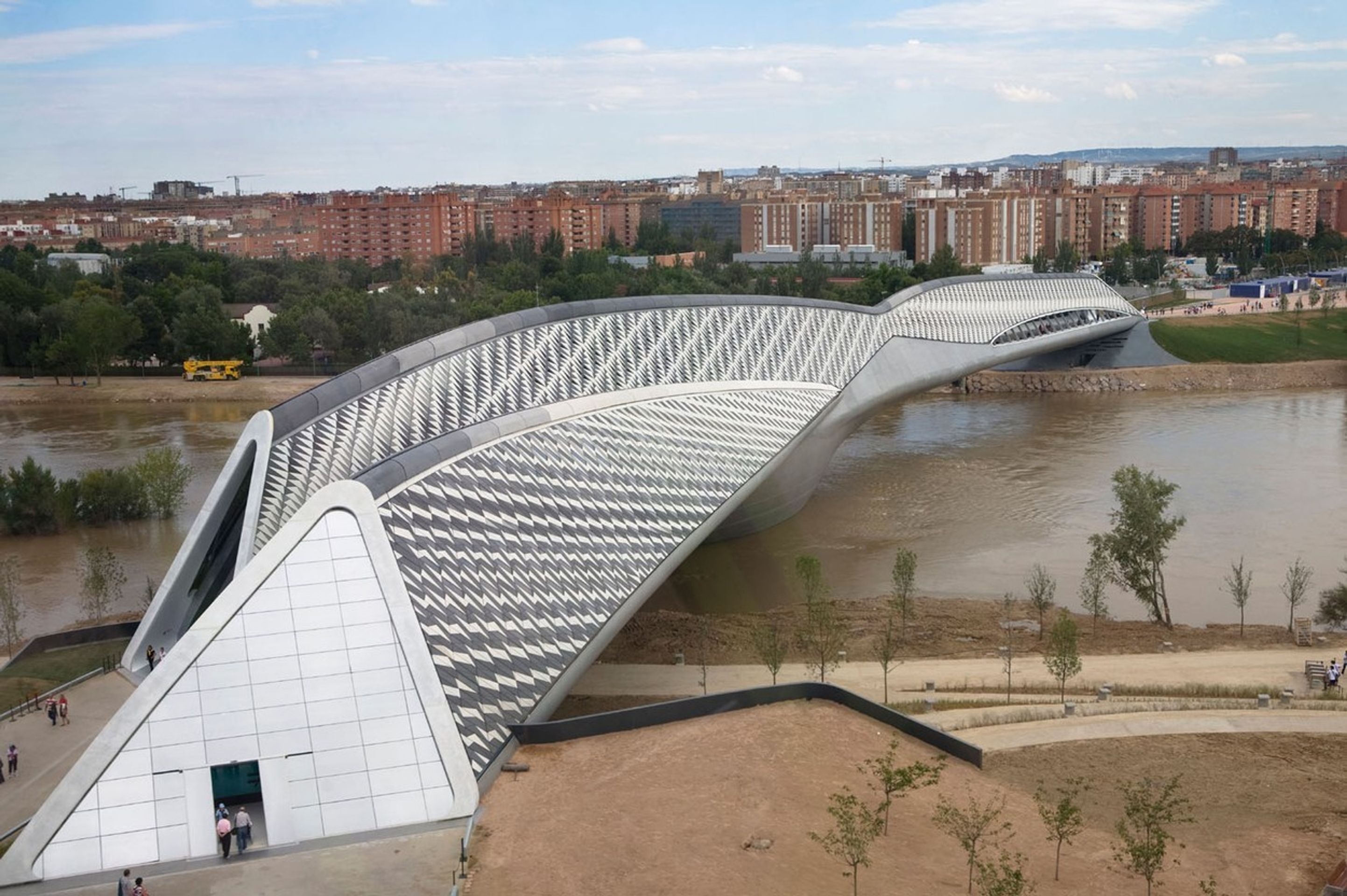 Stavby architektky Zahy Hadid - 2 - GALERIE: Stavby architektky Zahy Hadid (2/8)