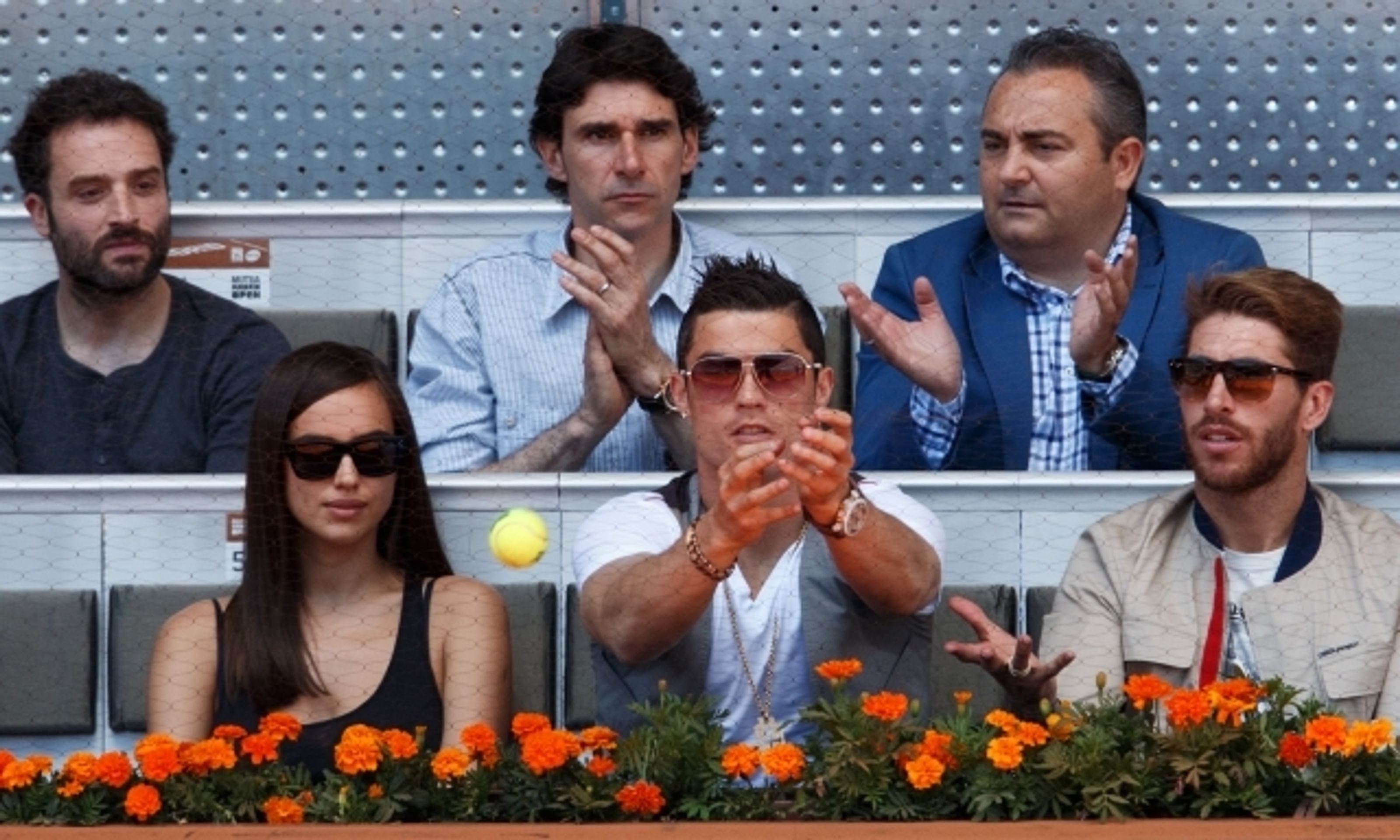 Cristiano Ronaldo a Irina Šajková - 16 - GALERIE: Cristiano Ronaldo a Irina Šajková na tenisu (5/17)