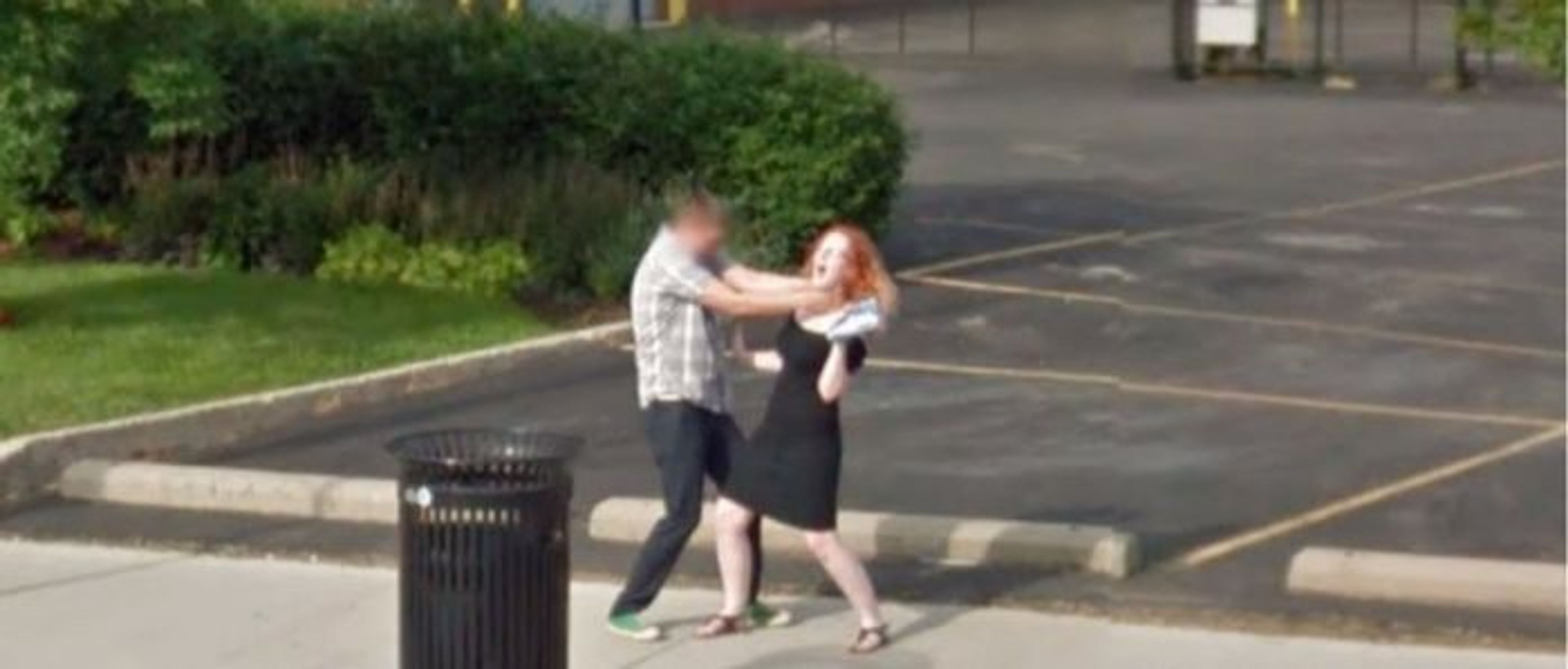 Podivína na Google Street View - 8 - GALERIE: Podivíni na Google Street View (15/22)