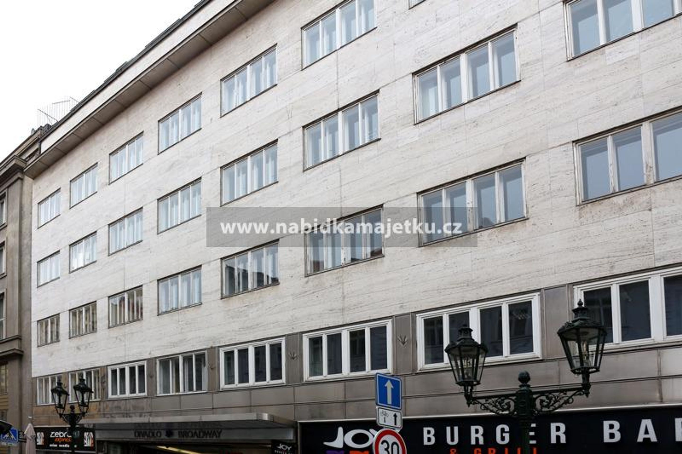 Prodej majetku Palác Broadway - Nabídka majetku státu (6/115)