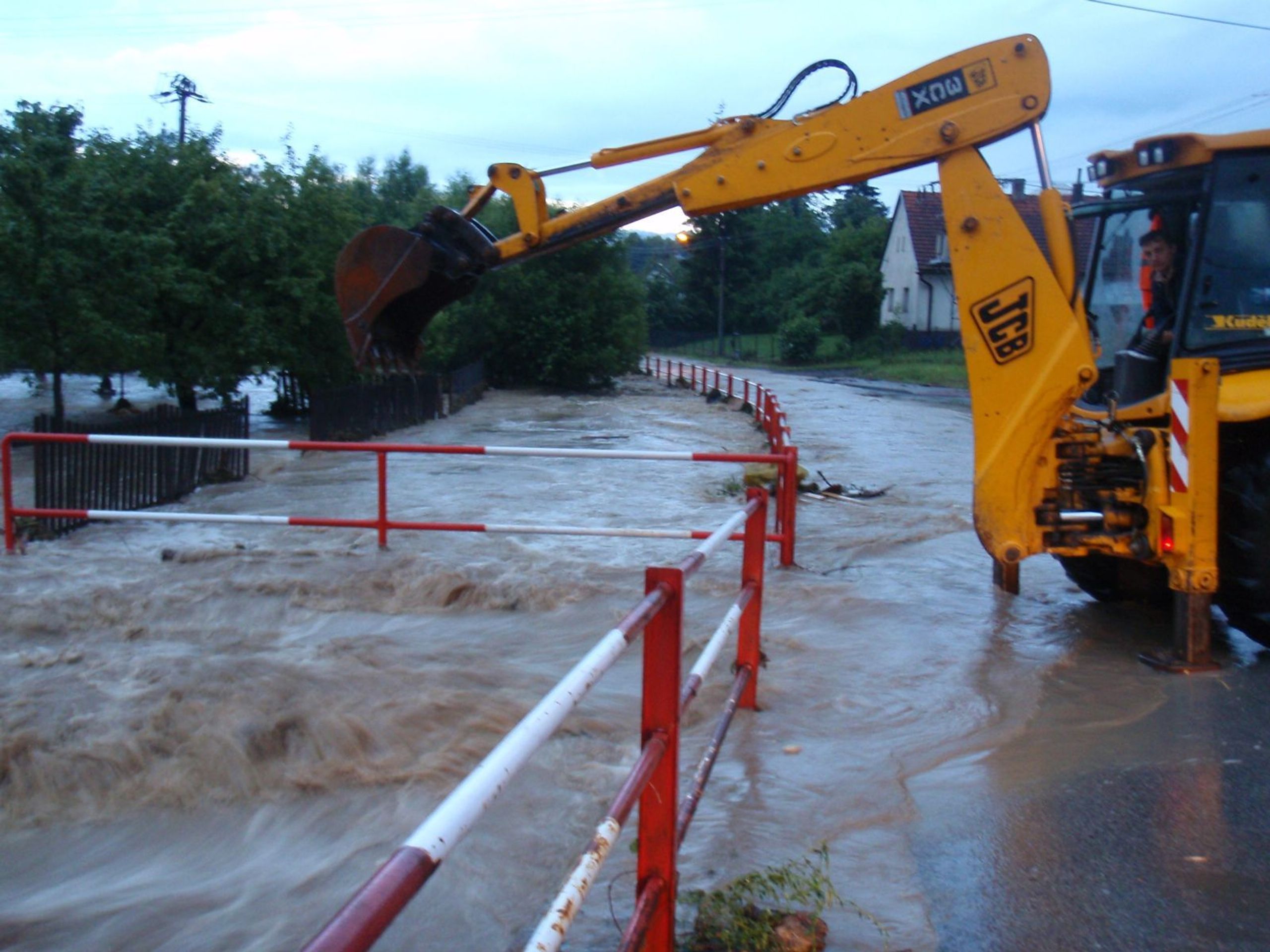 Povodně v Česku - Vsetínsko - GALERIE: Povodně v Česku - Vsetínsko (5/9)