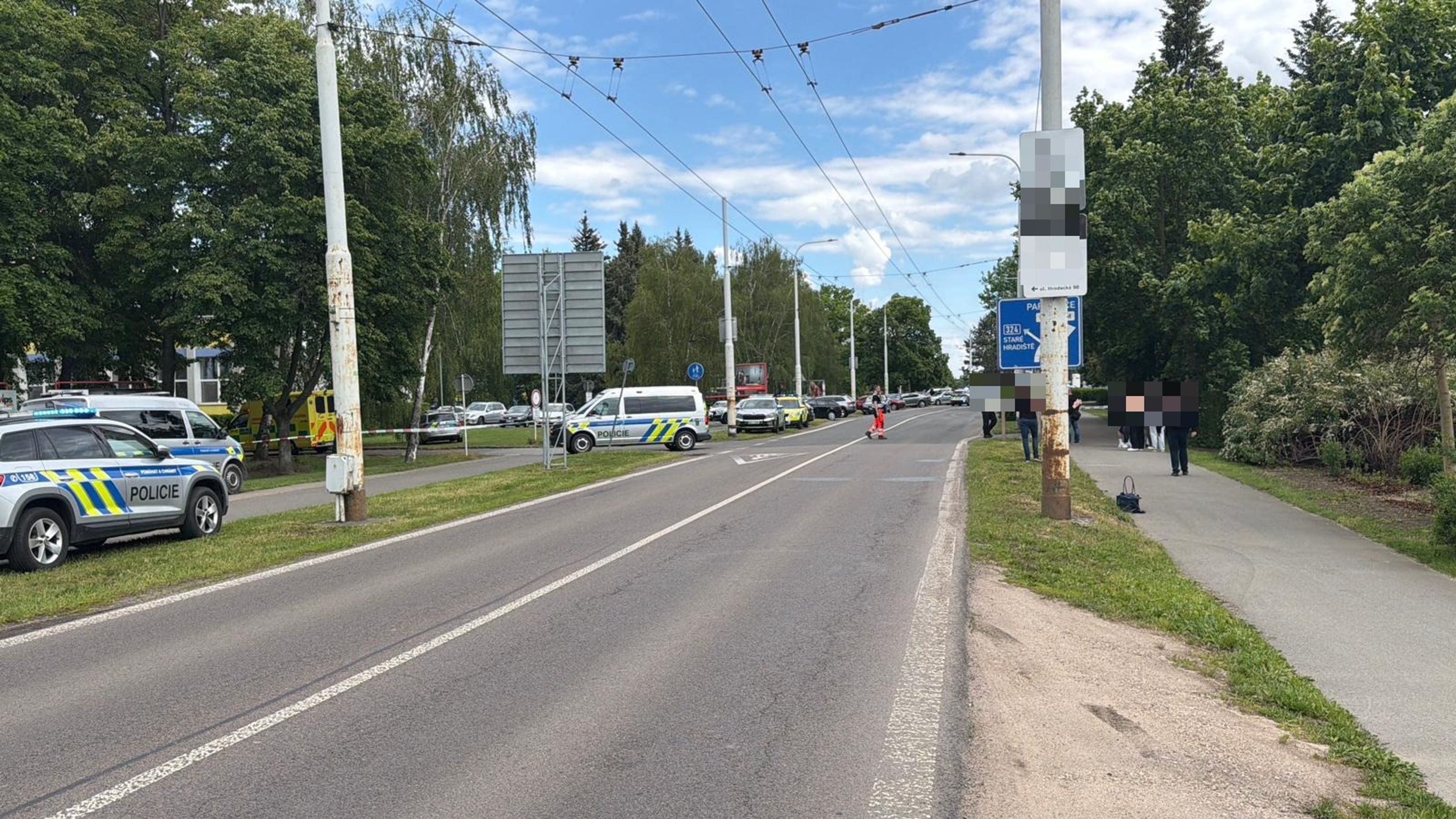 Policejní zásah na ulici Poděbradská v Pardubicích - Policejní zásah na ulici Poděbradská v Pardubicích (7/13)