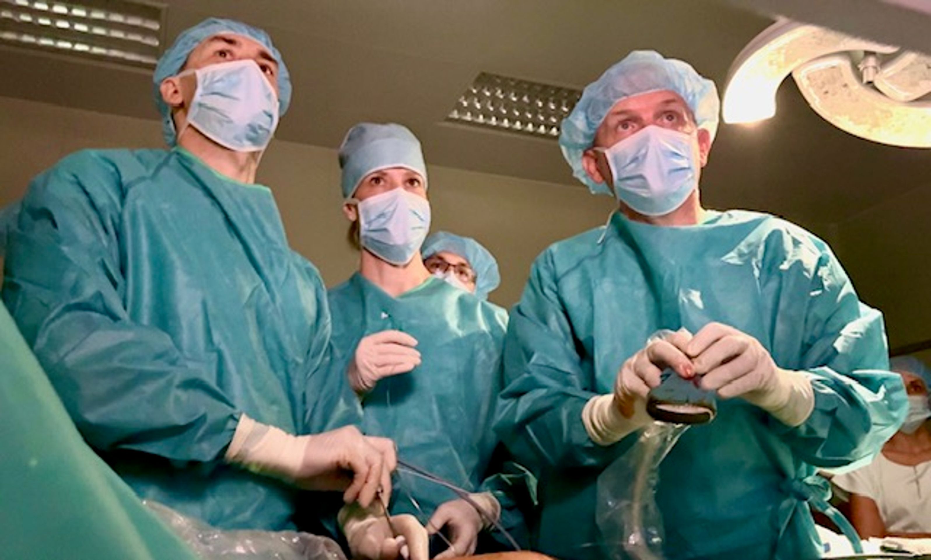 Unikátní operace plodu v děloze (2) - Unikátní operace plodu v děloze (3/5)