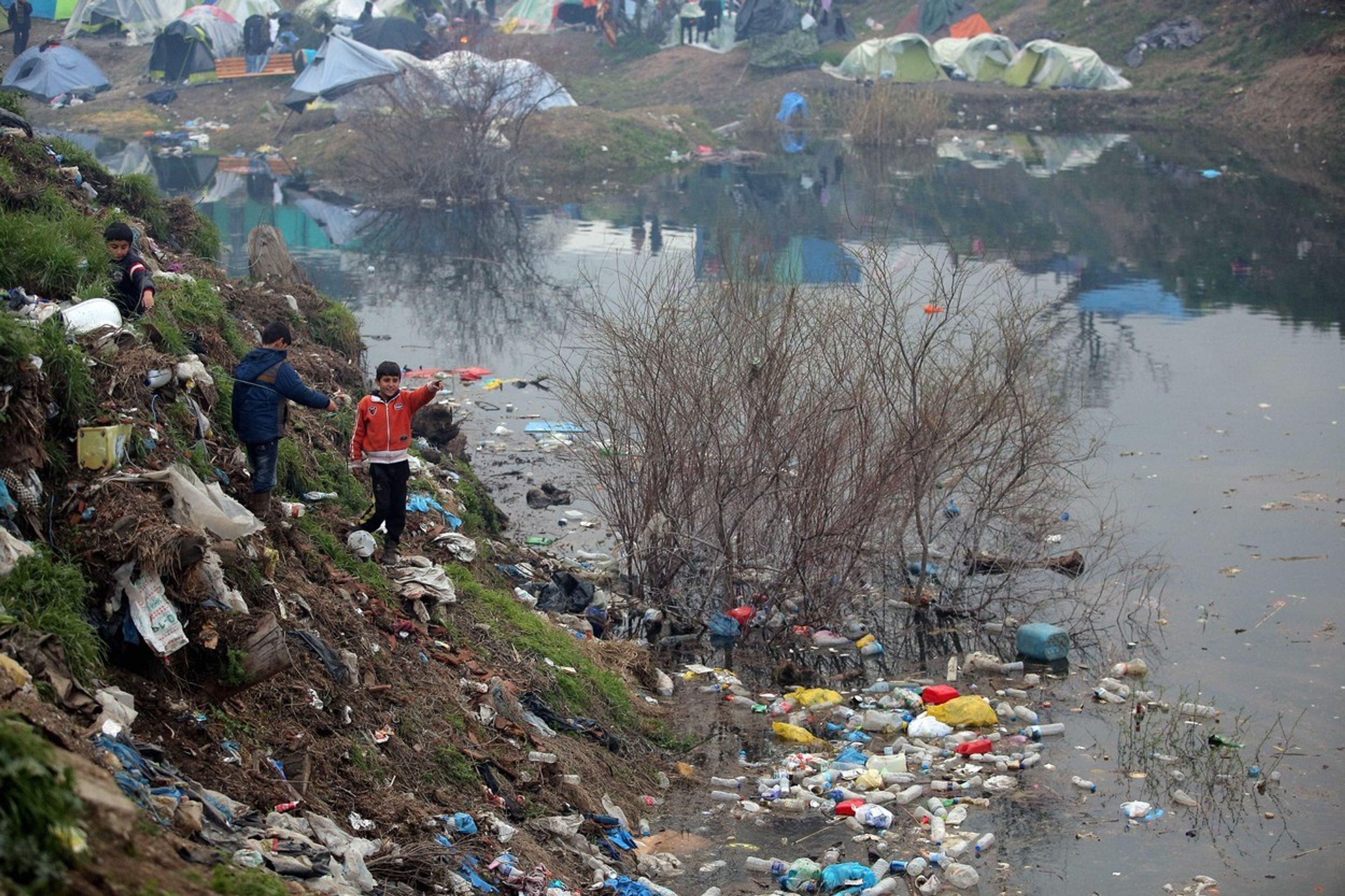Uprchlický tábor v Idomeni - 18 - GALERIE: Kritická situace v uprchlickém táboře Idomeni (11/28)