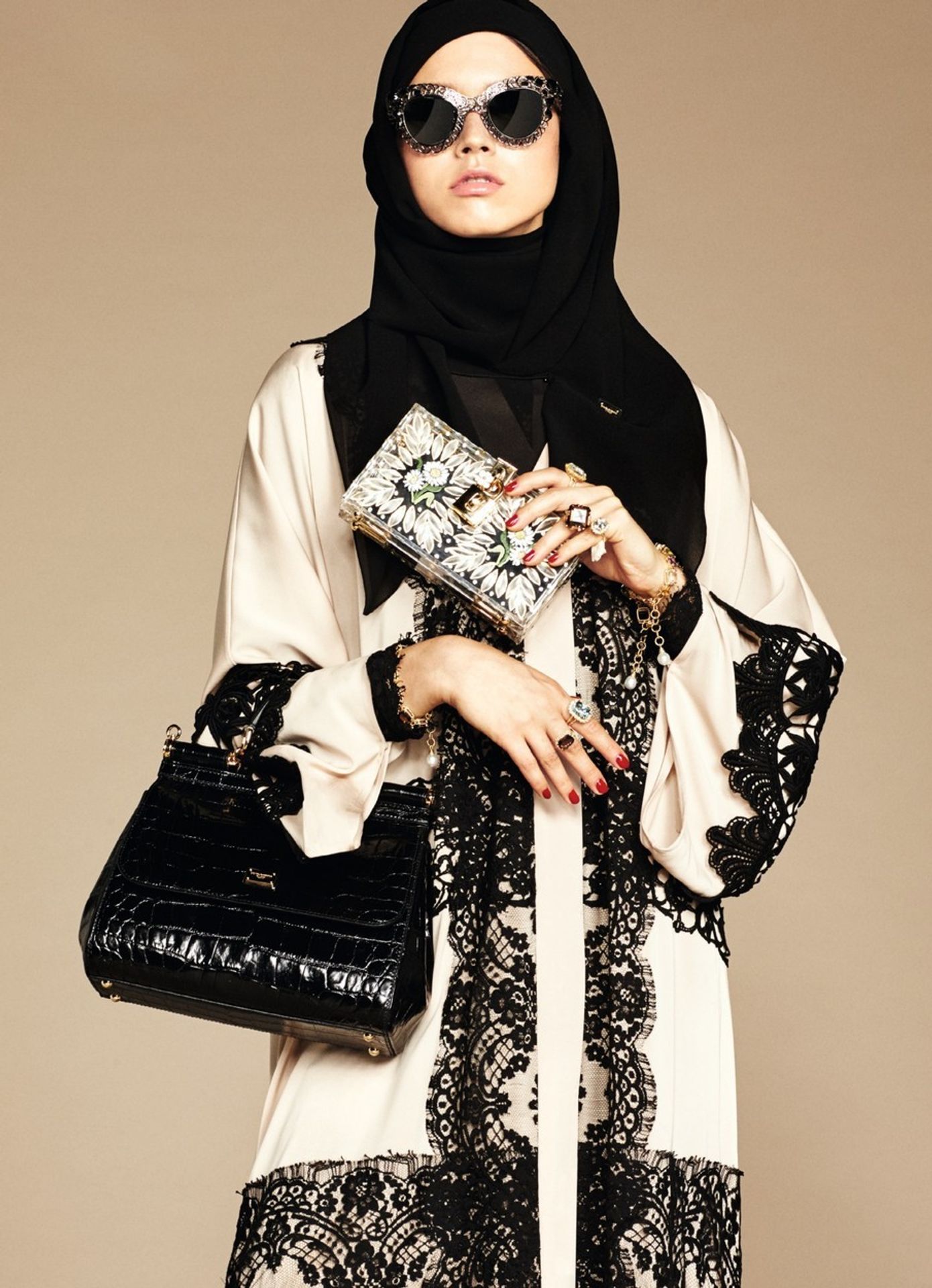 Kolekce Dolce & Gabbana pro muslimky - 5 - GALERIE: Kolekce Dolce & Gabbana pro muslimky (5/6)