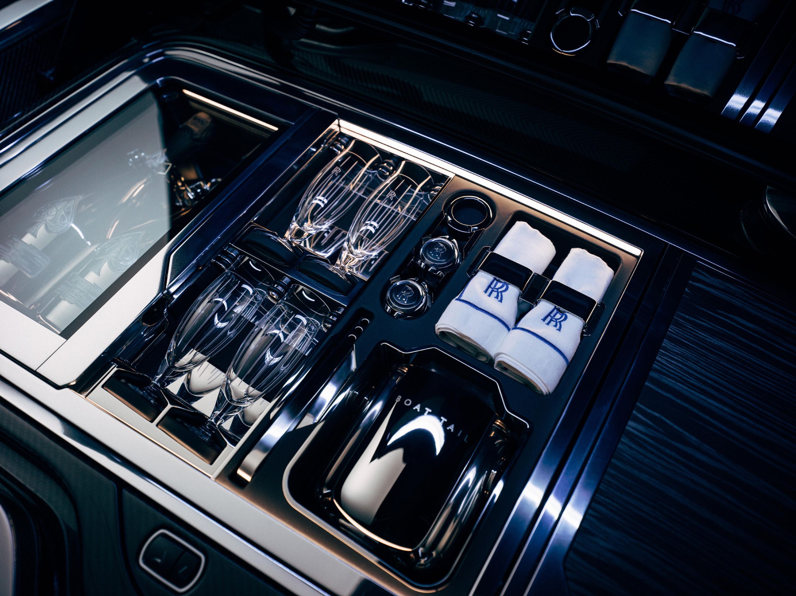 Rolls-Royce Boat Tail - 26 - Fotogalerie: Rolls-Royce Boat Tail, nejdražší auto světa (13/18)