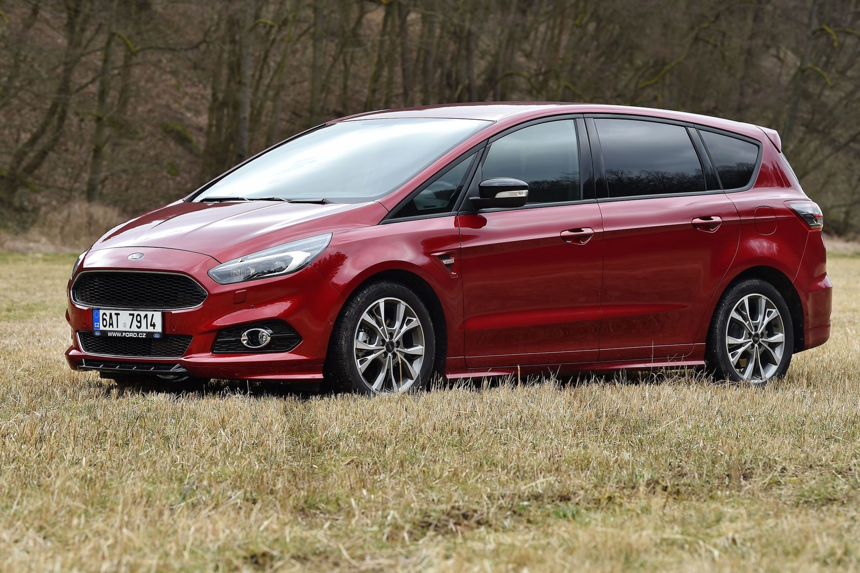 Ford S-Max - 4 - GALERIE: Ford S-Max (2/21)