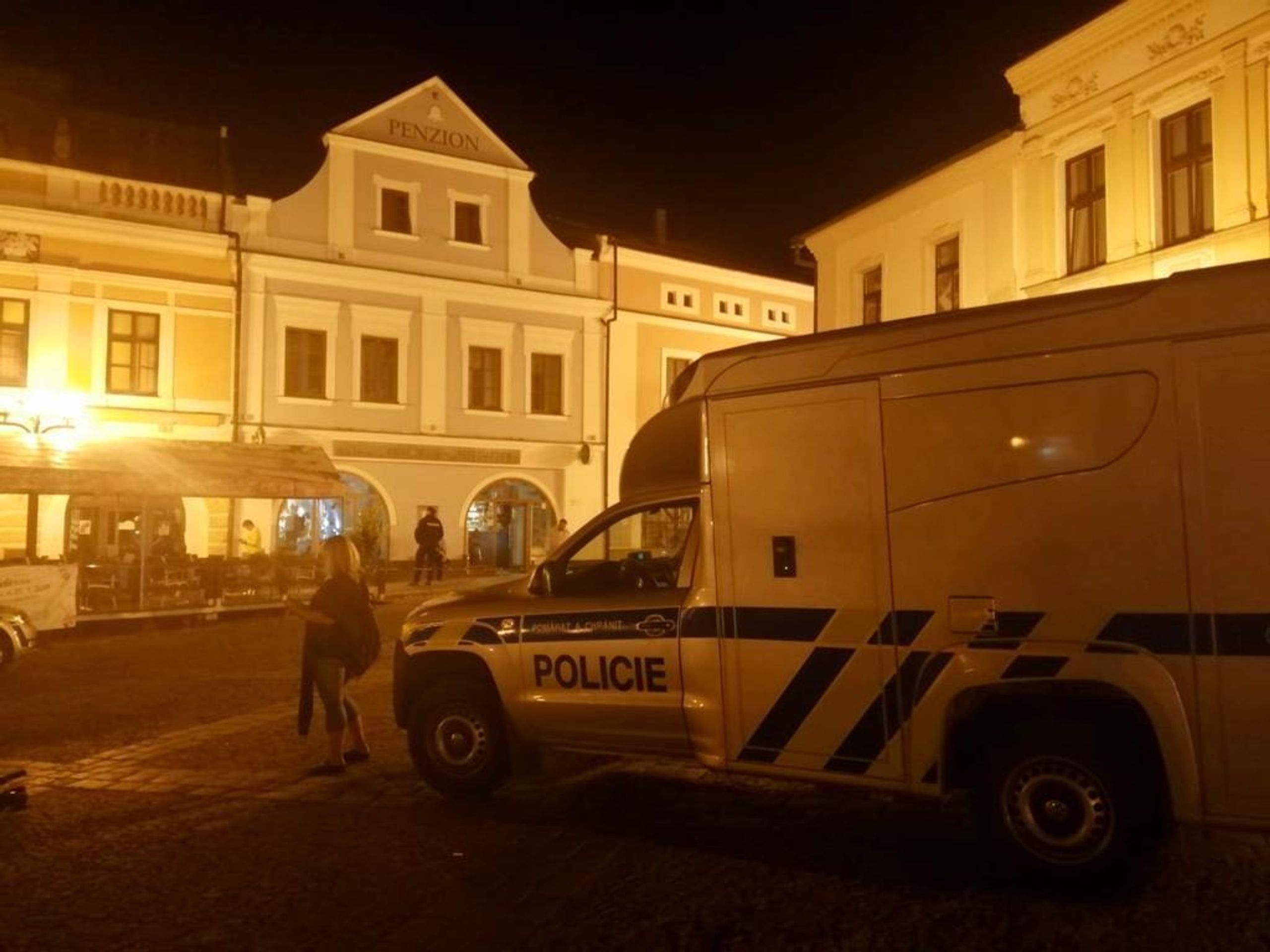 Střelba v Rychnově nad Kněžnou - 1 - GALERIE: Střelba v Rychnově nad Kněžnou (1/4)