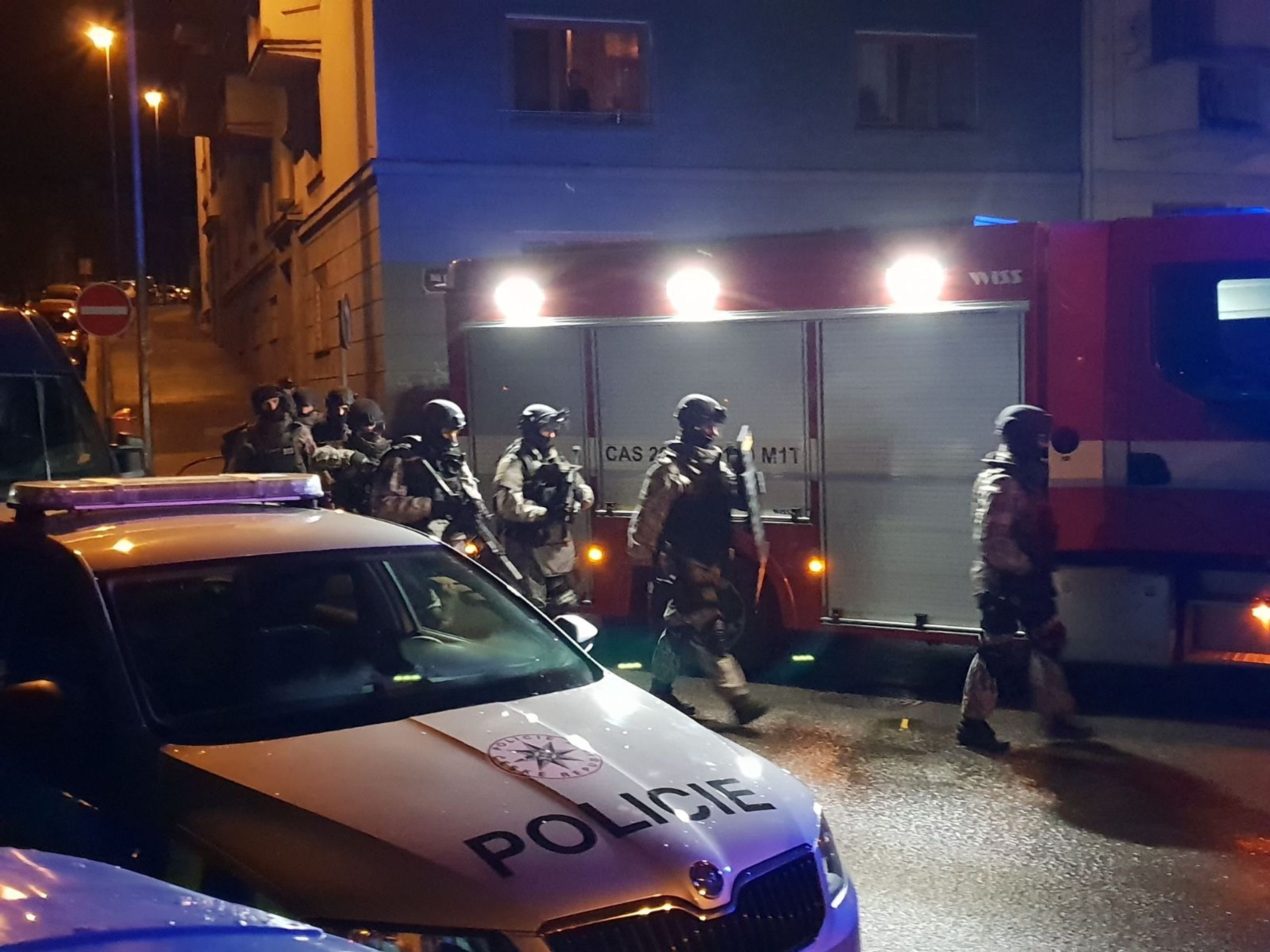 Zásah v Konšelské - 5 - GALERIE: Zásah policie v Konšelské ulici (3/5)