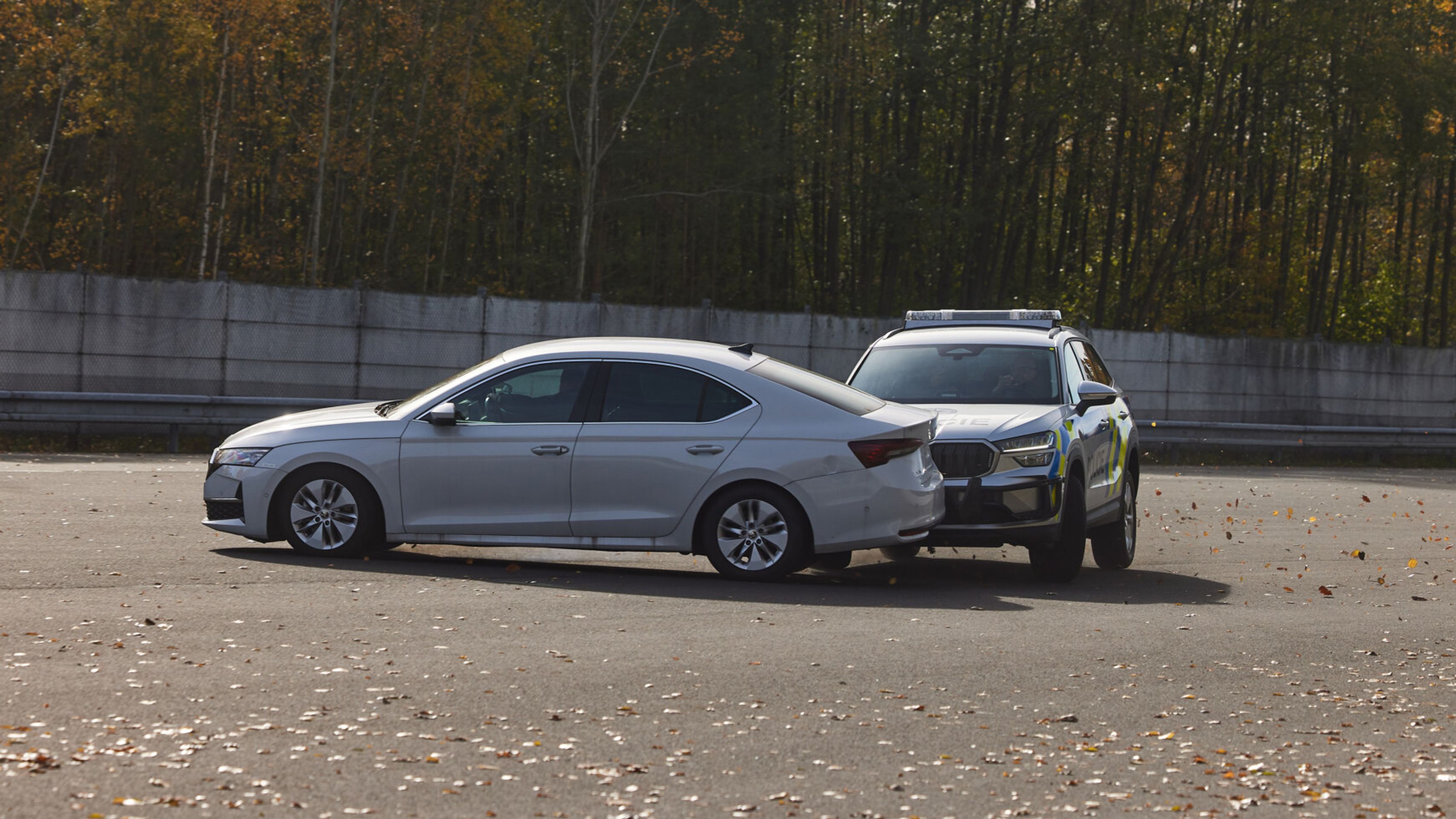 Ukázka PIT manévru - Nové policejní kodiaqy (12/13)
