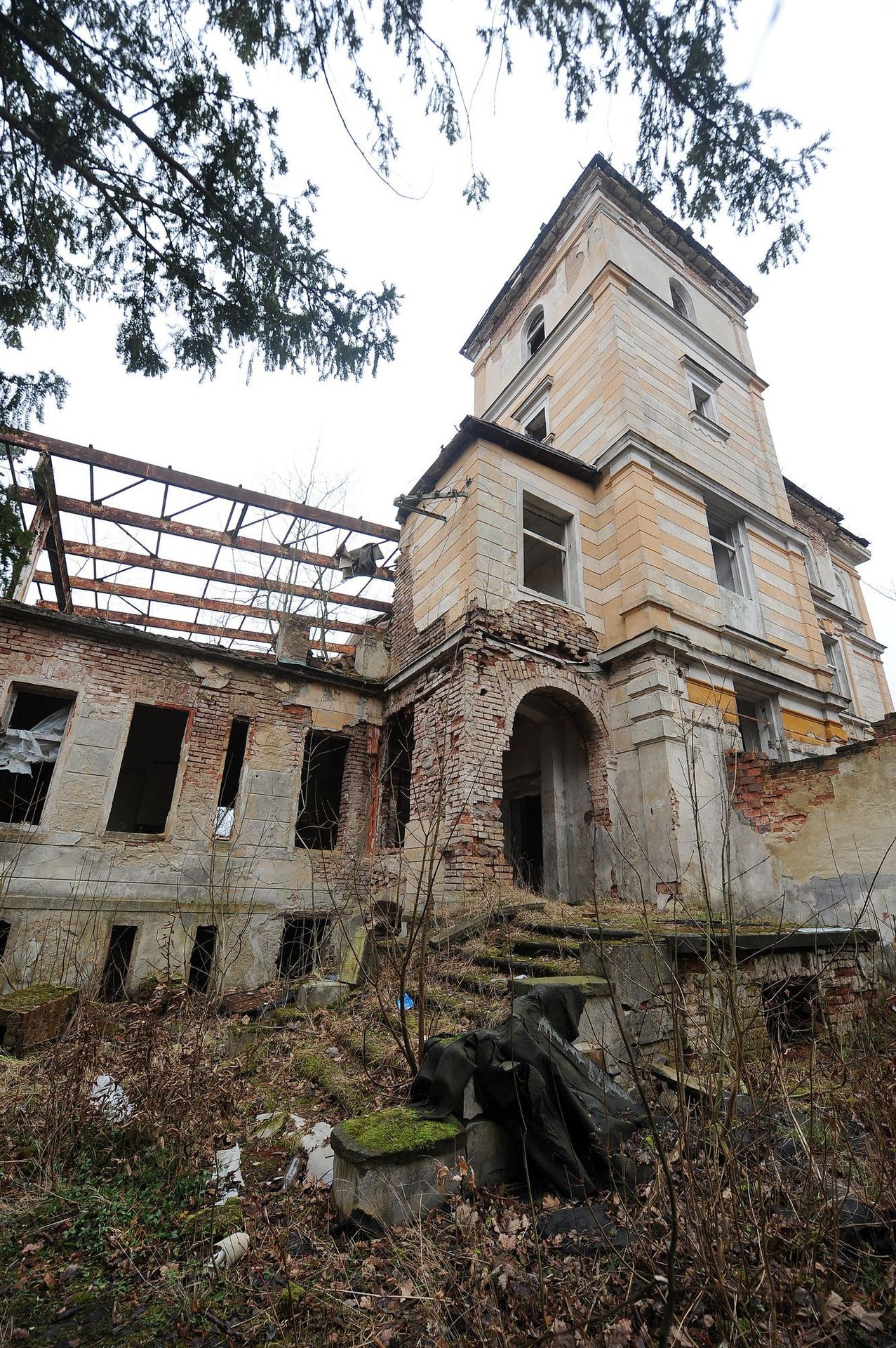 Dětská psychiatrická léčebna v Dubí - 39 - GALERIE: Dětská psychiatrická léčebna v Dubí (7/32)