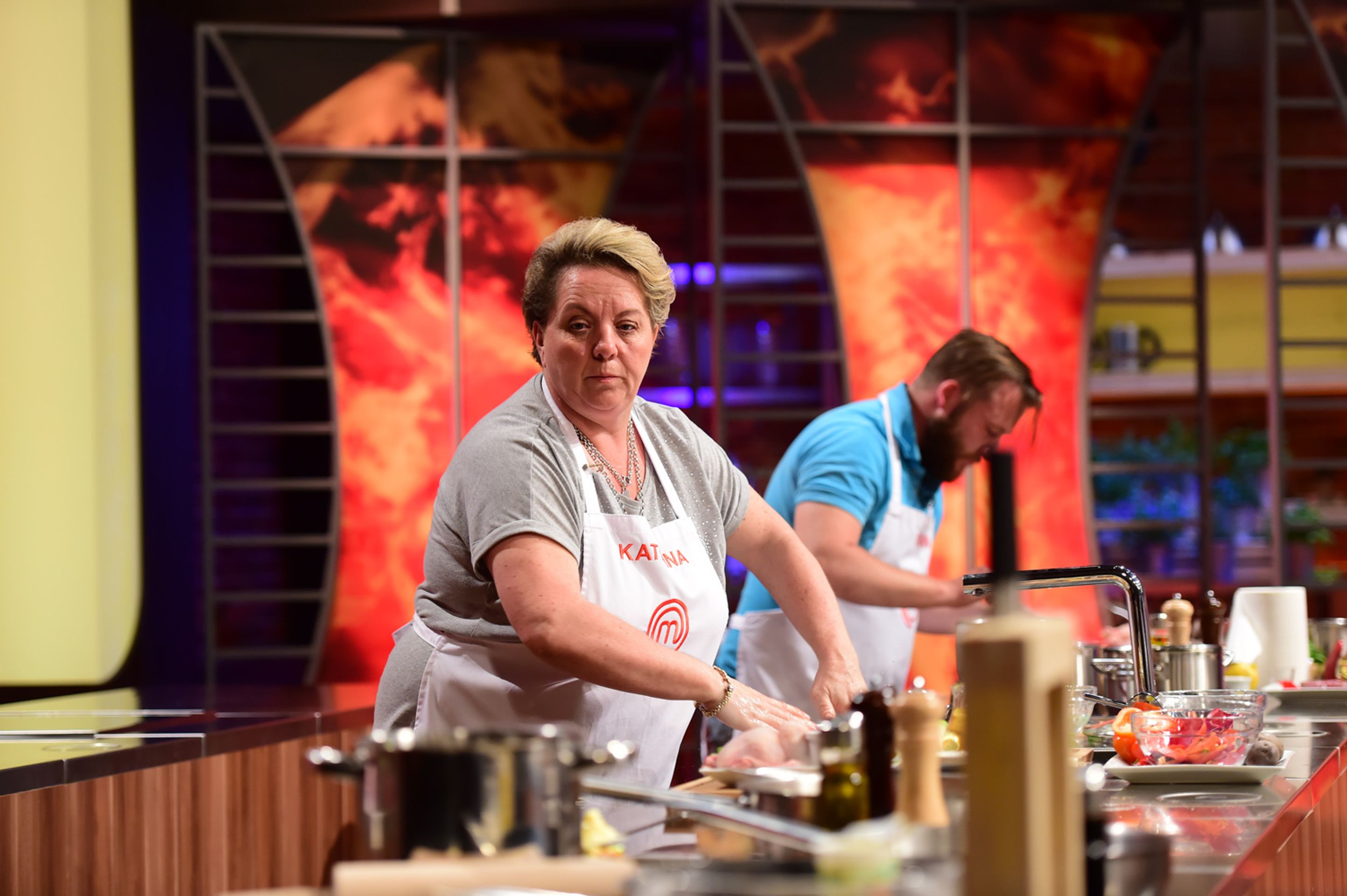 MasterChef Česko - Kateřina a Lucie - 3 - GALERIE: MasterChef Česko - Vyhrocená situace mezi Lucií a Kateřinou (3/4)