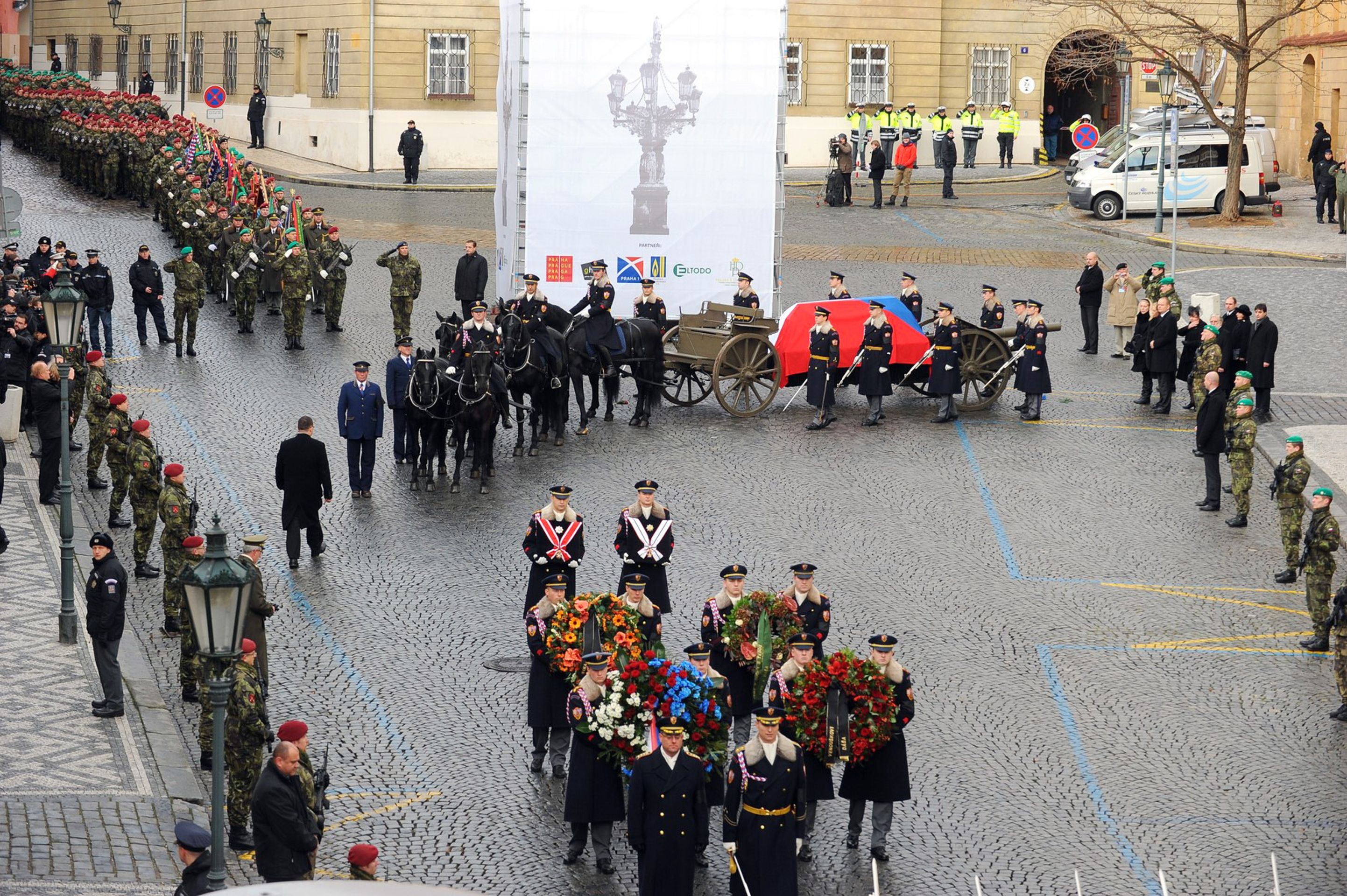 Havel - vojenské pocty na Hradě - 5 - Galerie: Havel na Hradě (10/16)