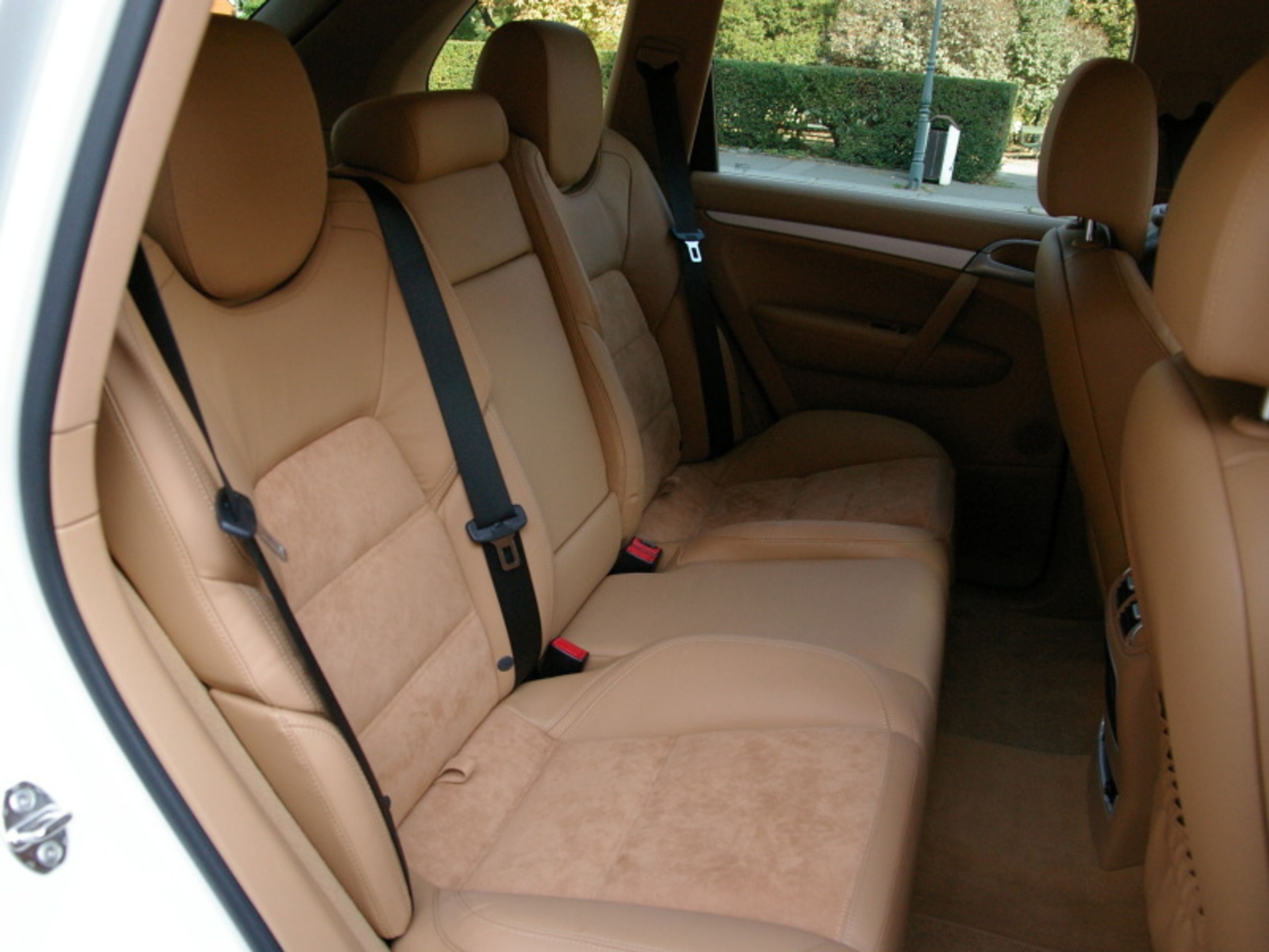 Porsche Cayenne-2 - GALERIE Porsche Cayenne (2/8)